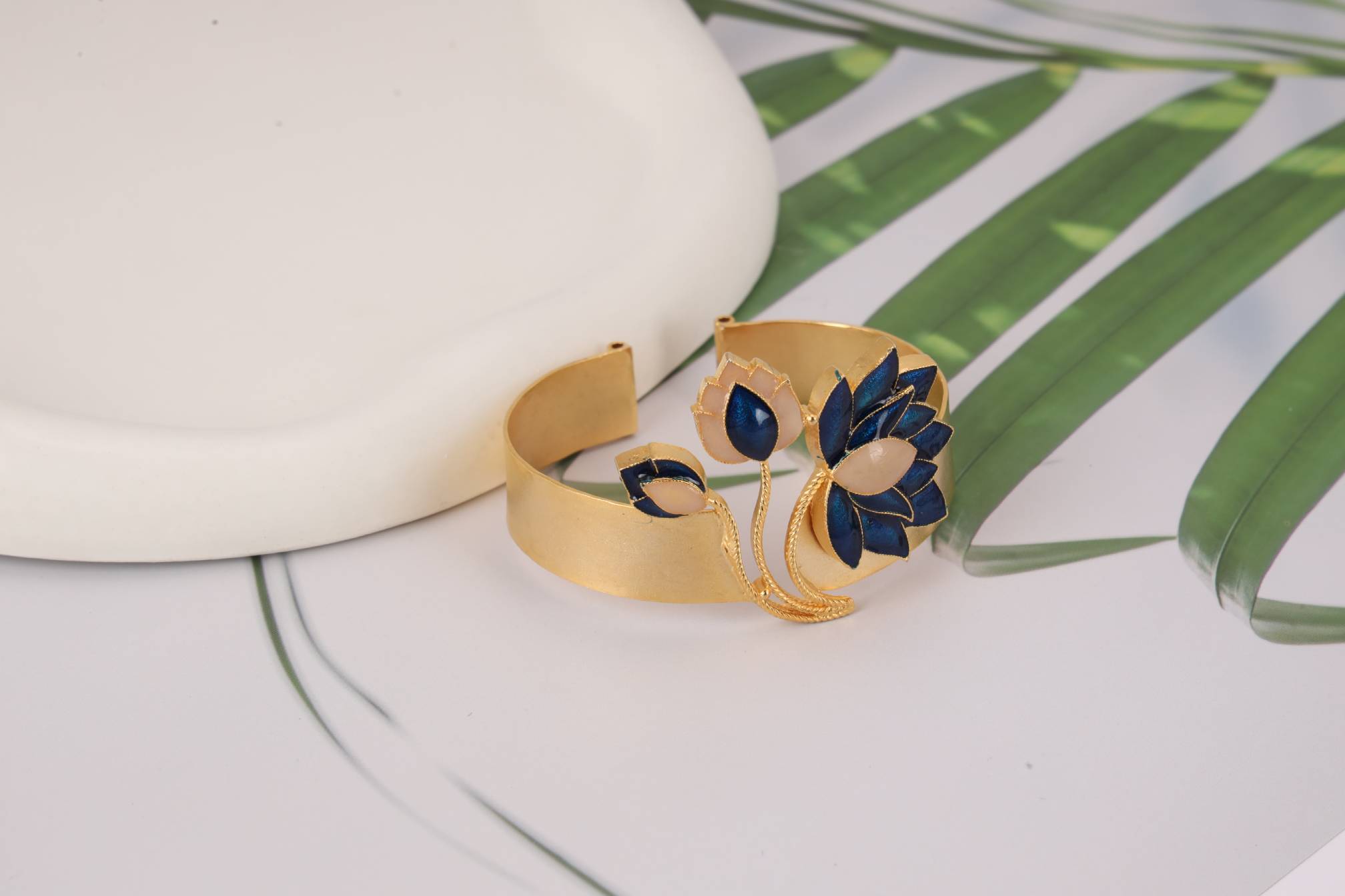 Midnight blue blume bracelet