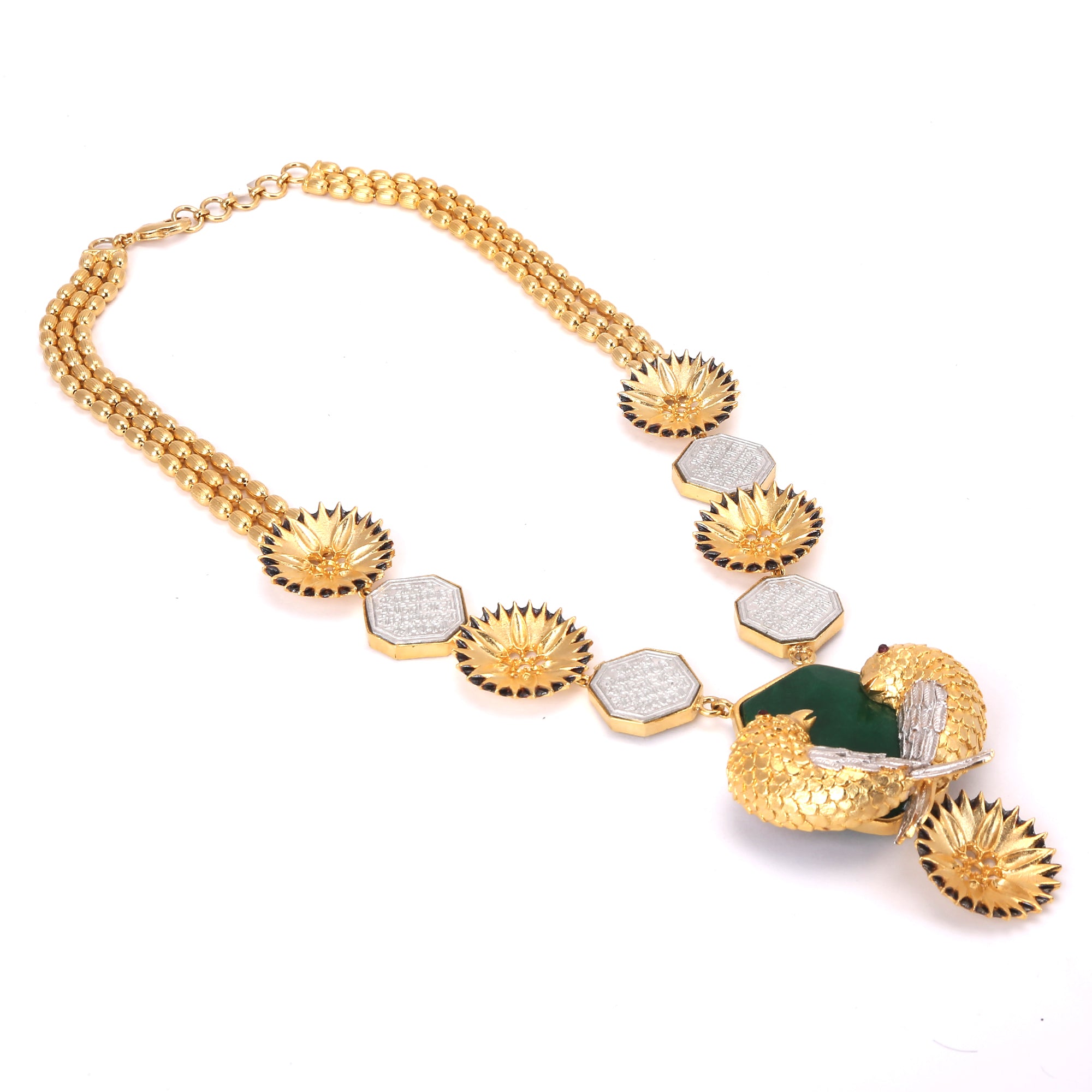 Mudra baroque neckpiece
