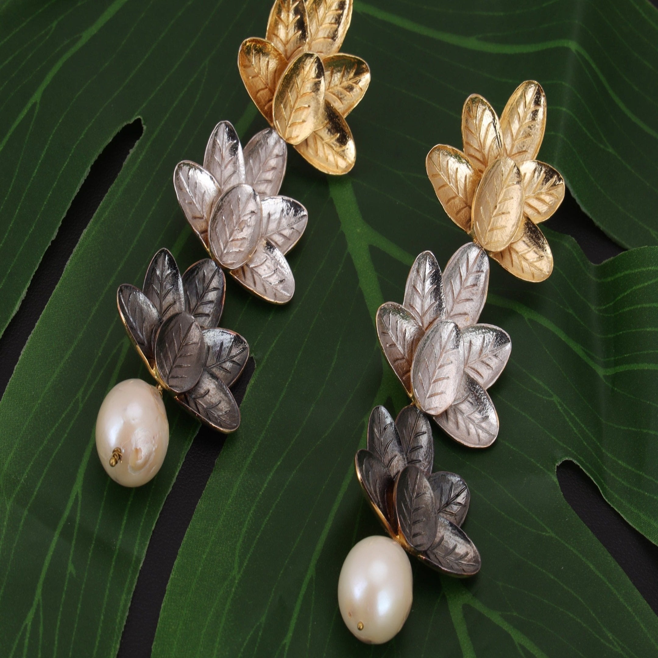 Three leaf pearl earrings