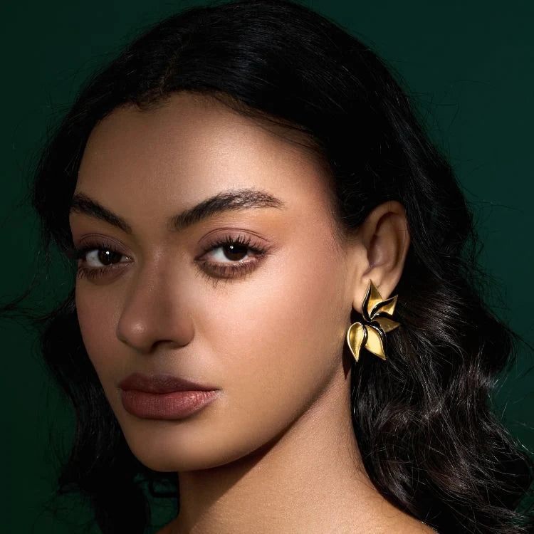 Daffodil Studs