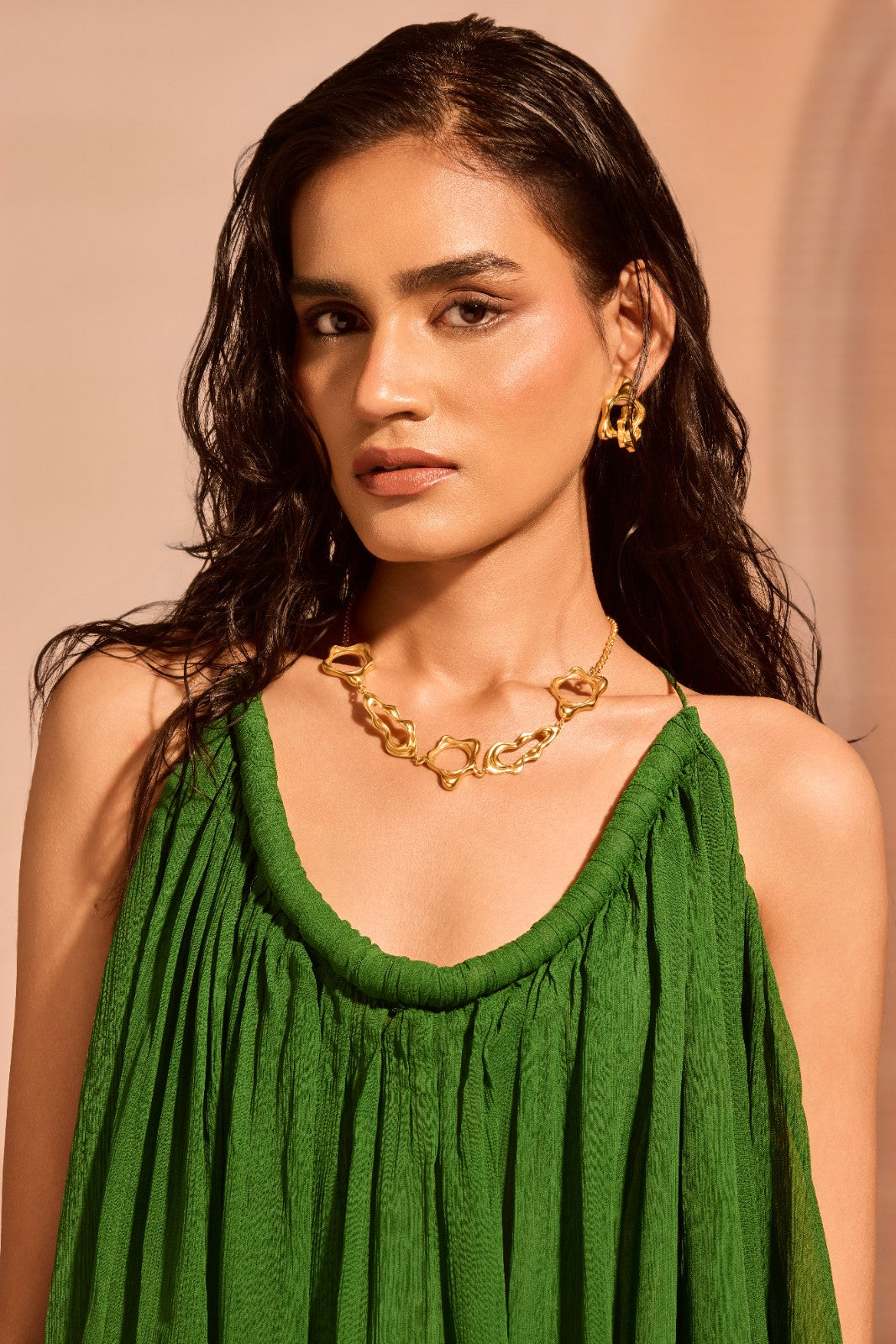 Aura flow necklace