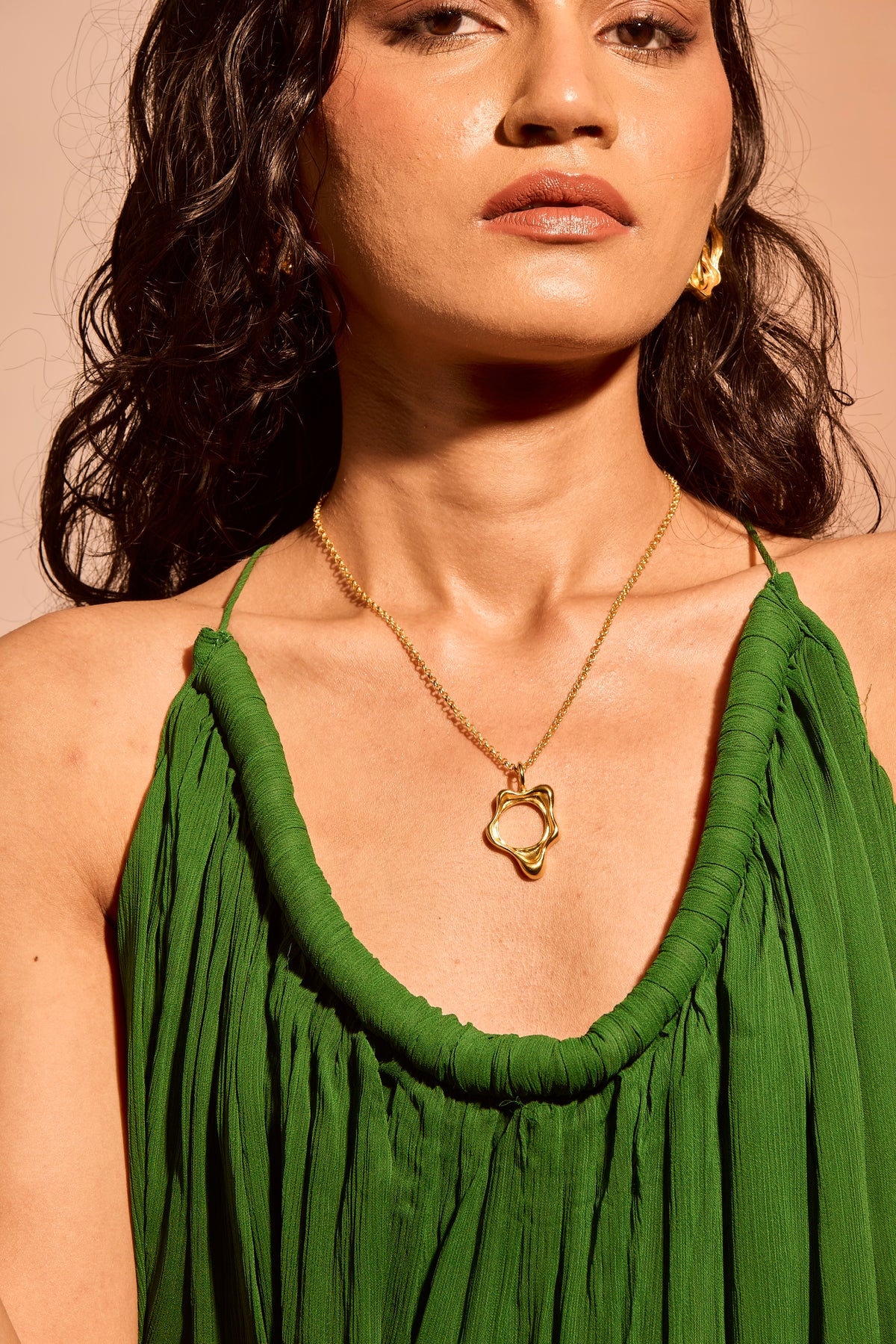 Aura flow pendant