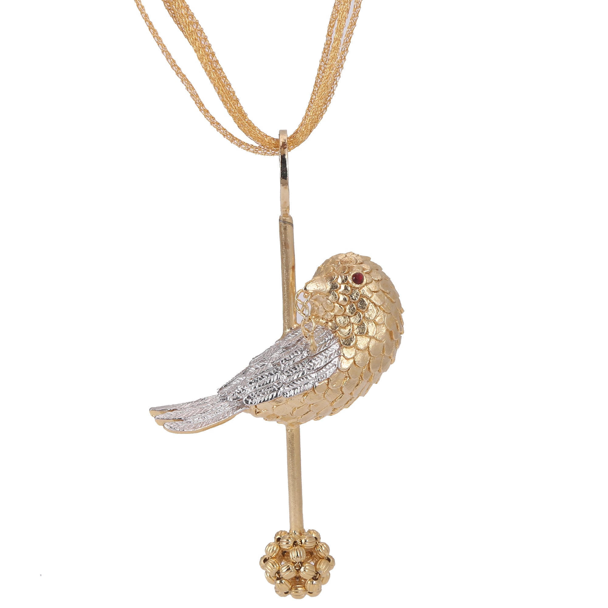 Clinging serene pendant