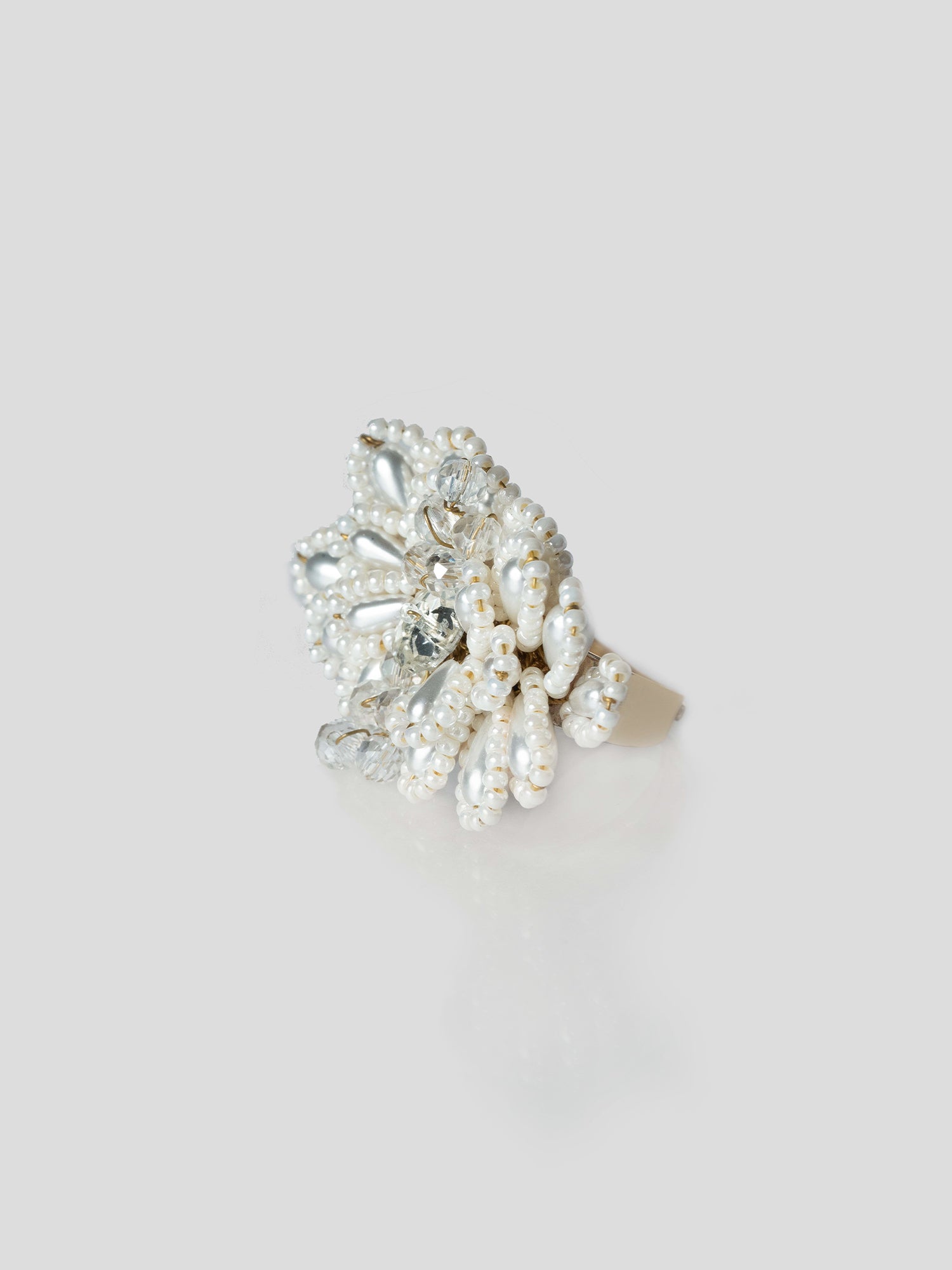 Calla lily finger ring