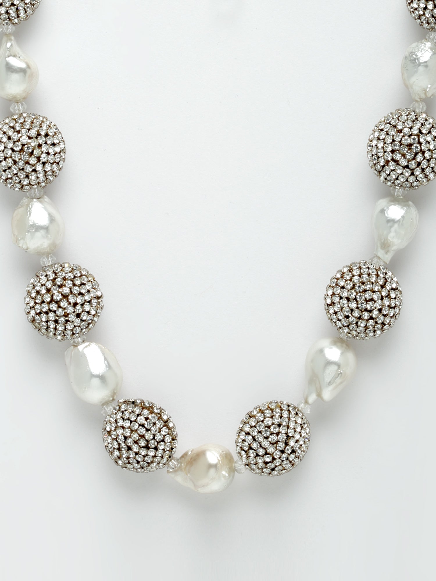 Luminous Pearl Choker