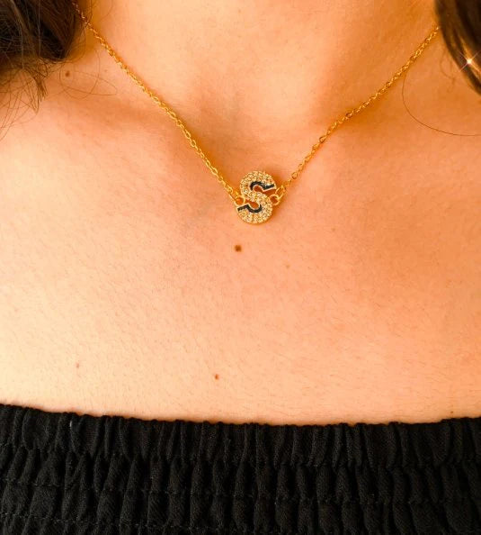 Shadow Iniziale Necklace