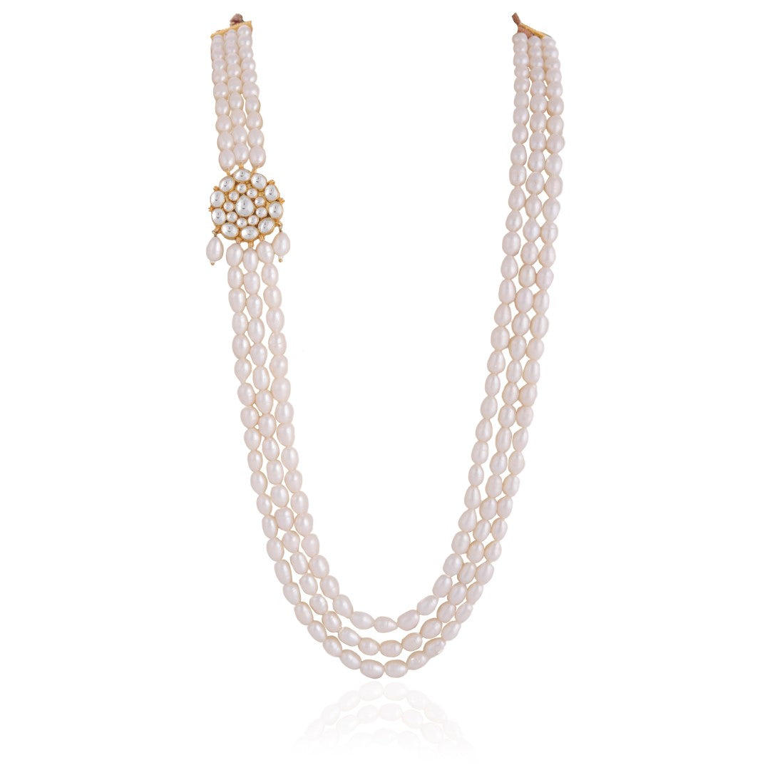 Elegant White Long Necklace In Gold Plated Alloy With Rice Pearls