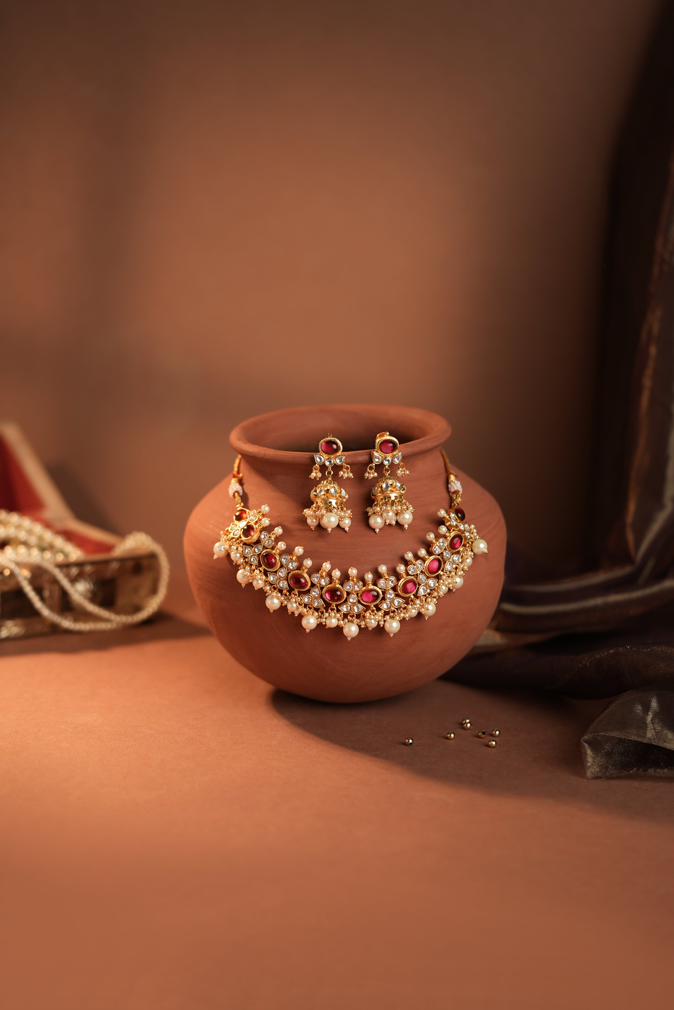 Delicate Rose pink stone with pearl beaded choker set
