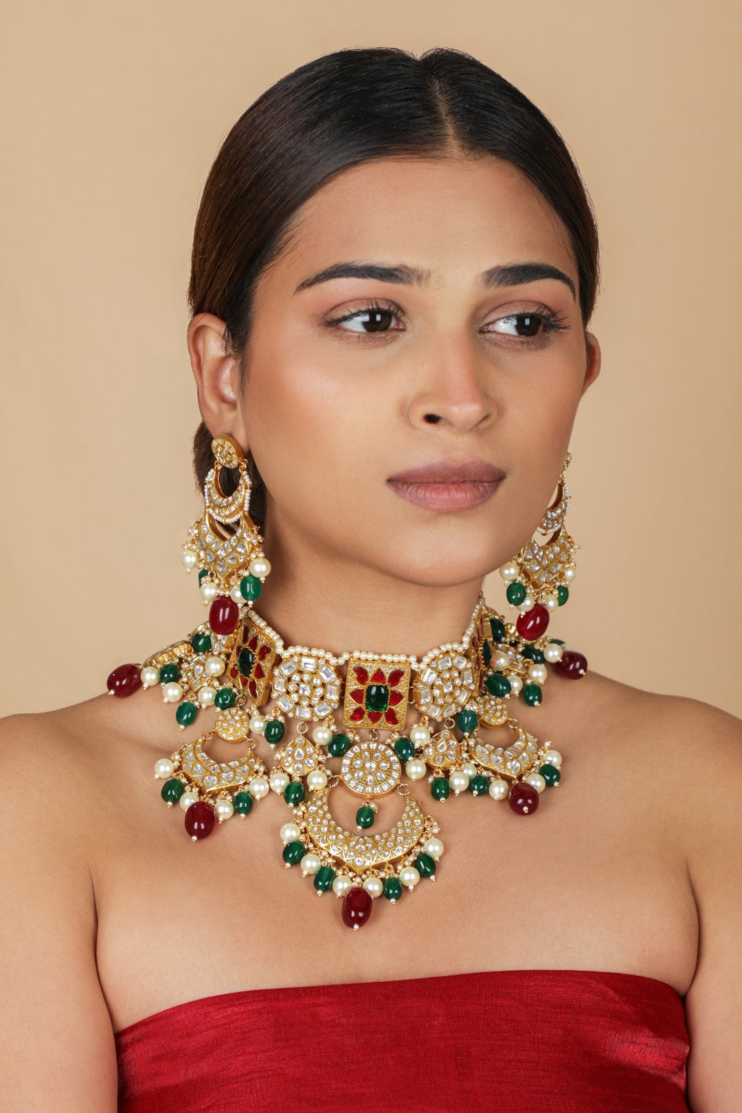 Emerald green beads and pearl Necklace set