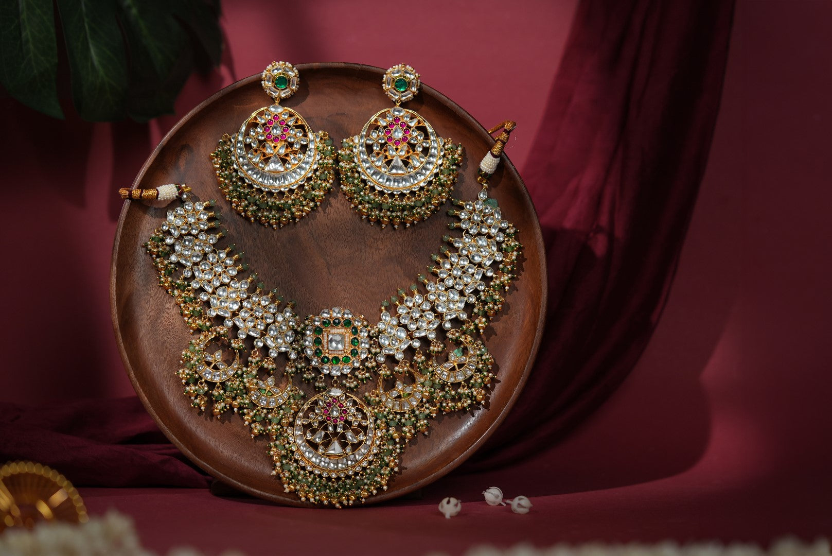 Traditional Indian Kundan bridal jewelry set,