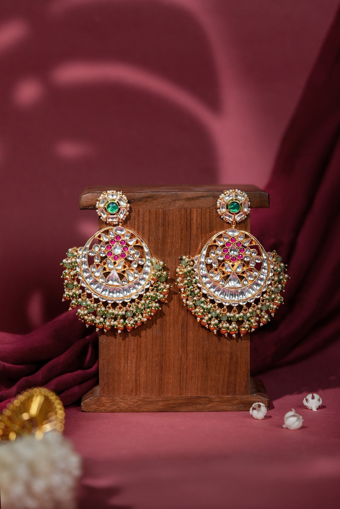 Traditional Indian Kundan bridal jewelry set,