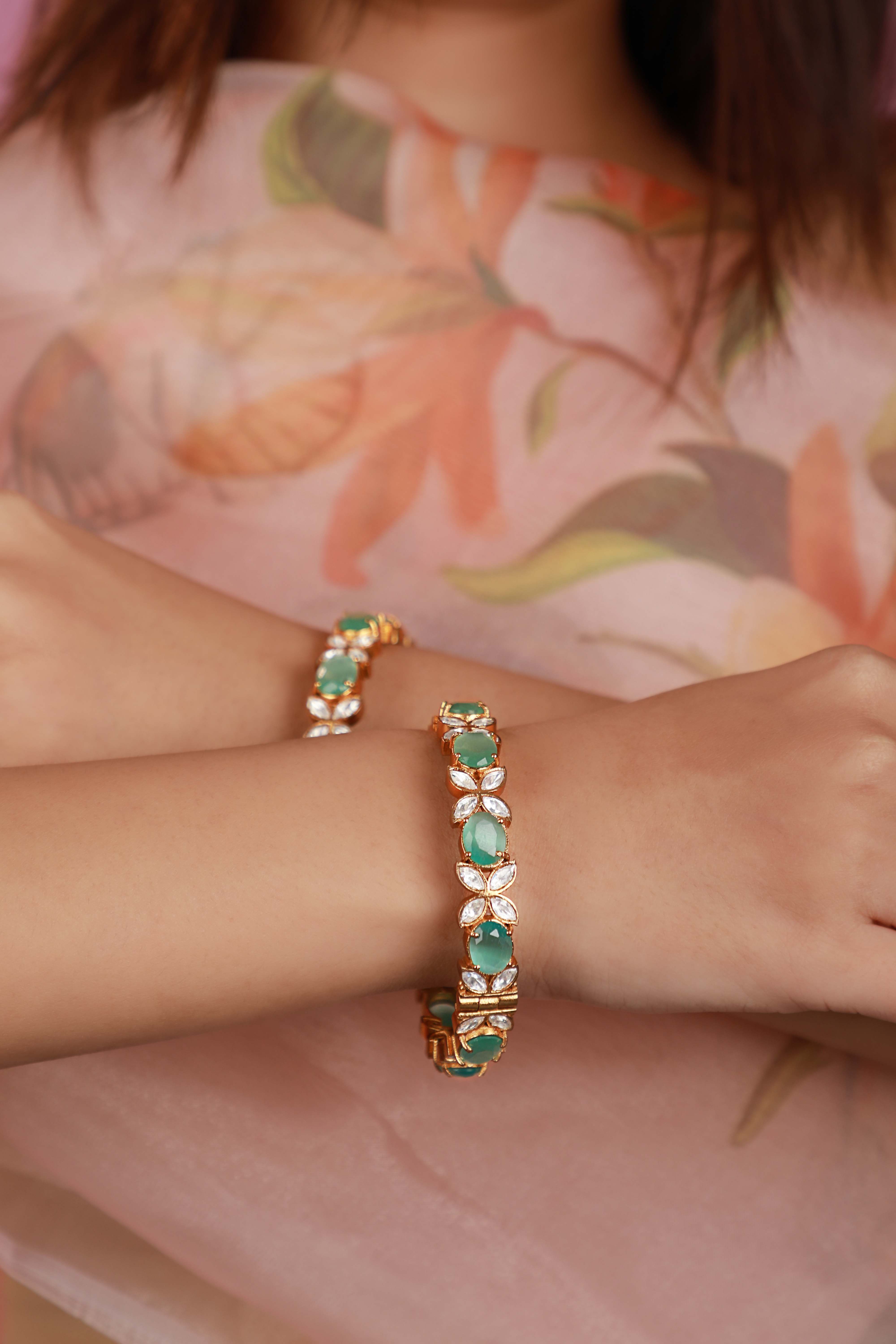 Suneri Bangle (Green)