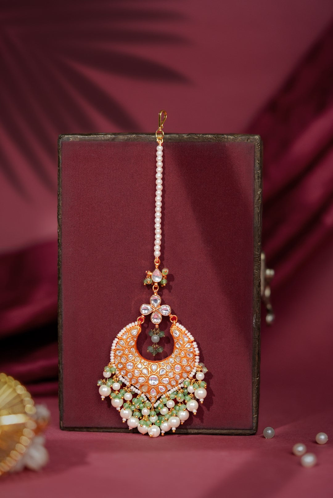Pastel green beaded maangtikka with pearl