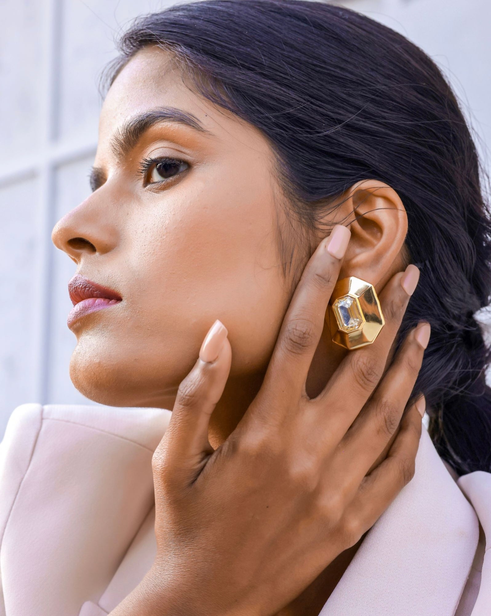 Tiraa Crystal Studs