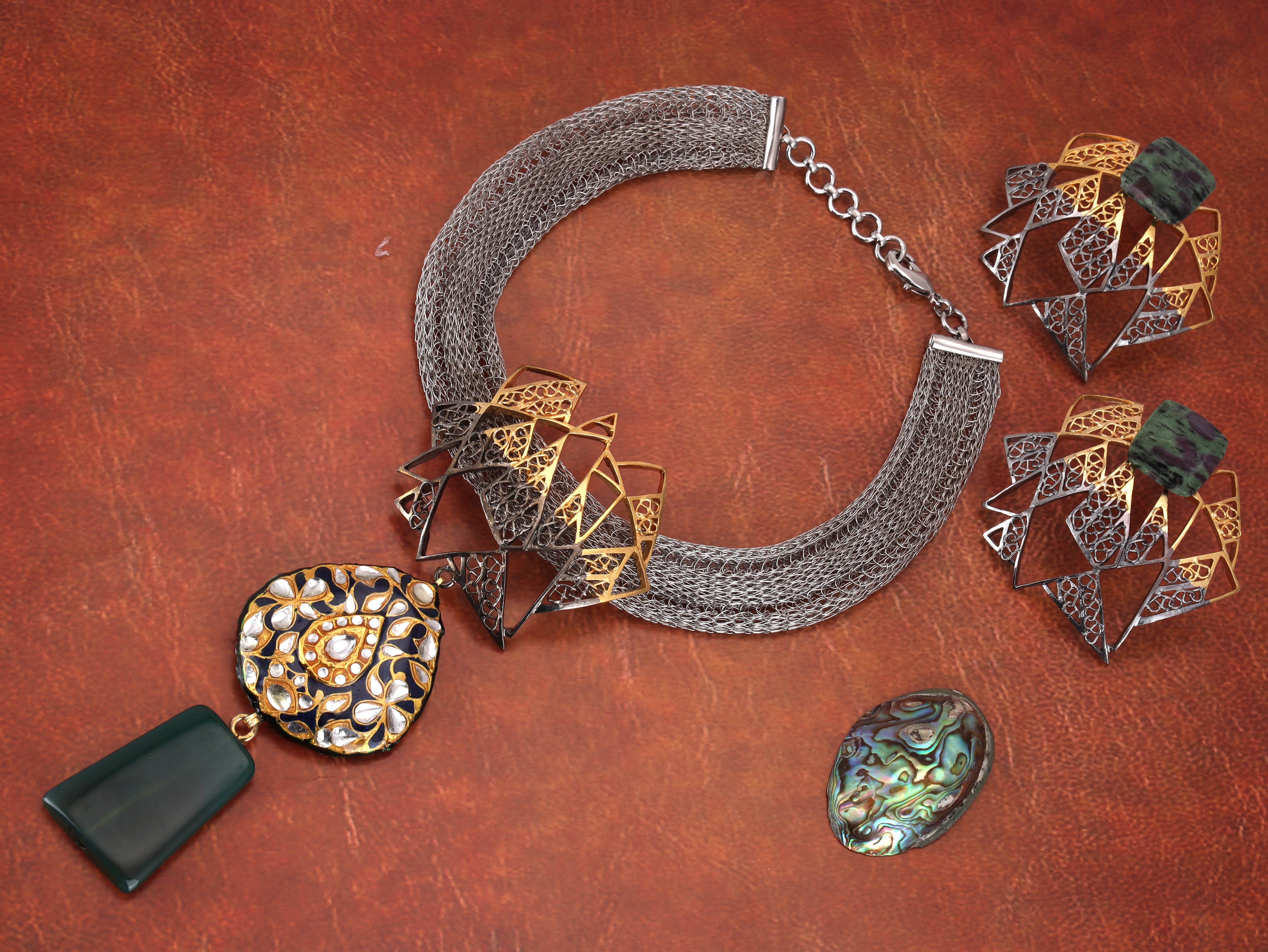Ravishing royale necklace
