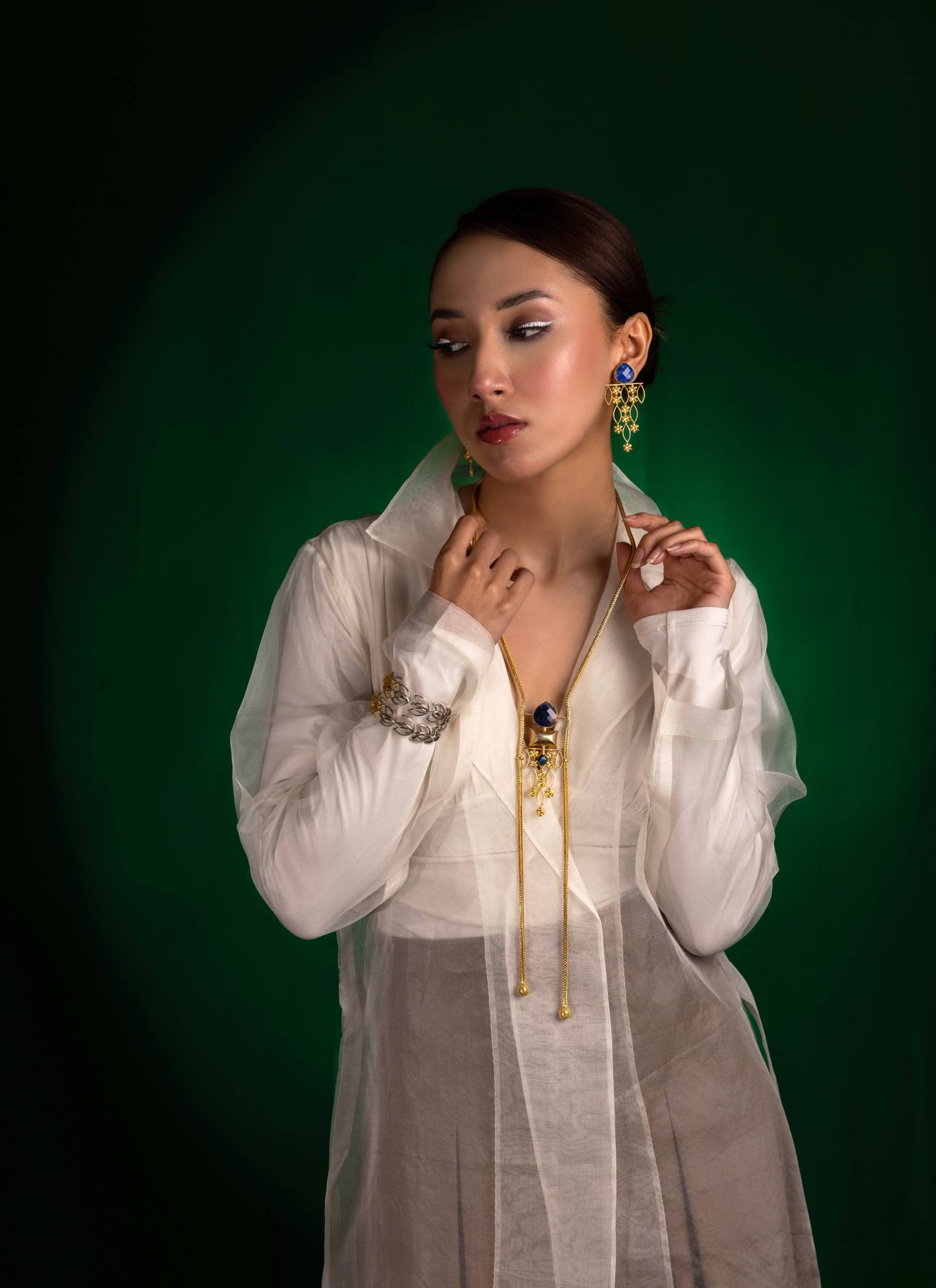 The lapiz bridge necklace