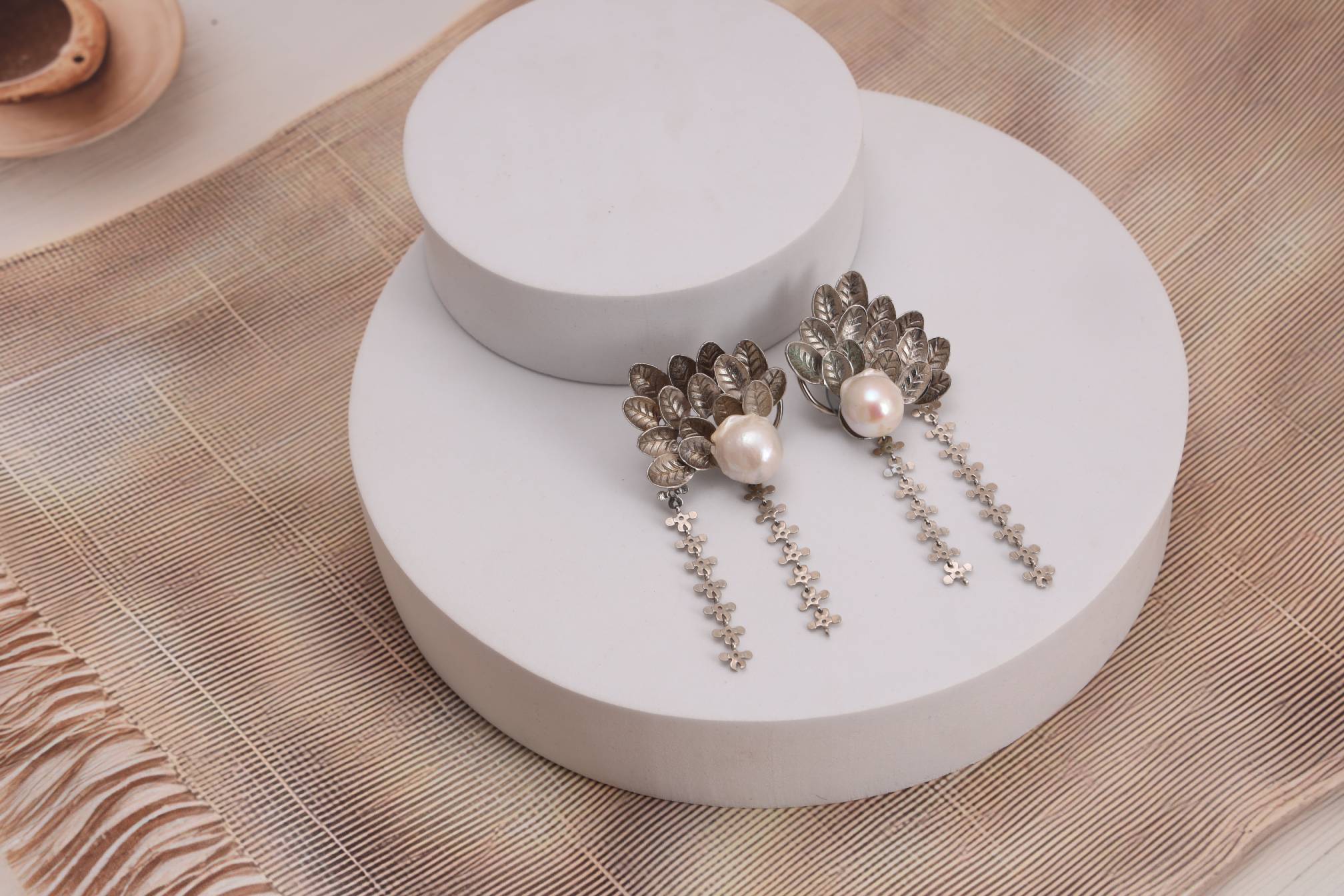 Baroque beauty silver earrings