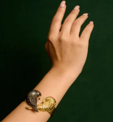 Black love gold plated bid bracelet