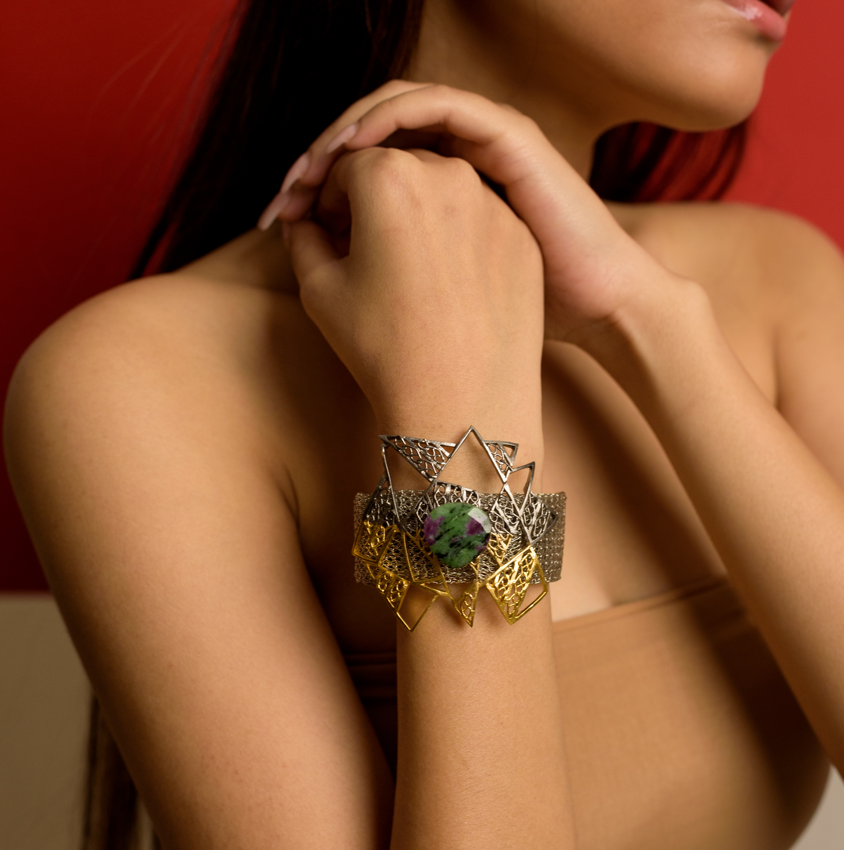 Ravishing royale bracelet