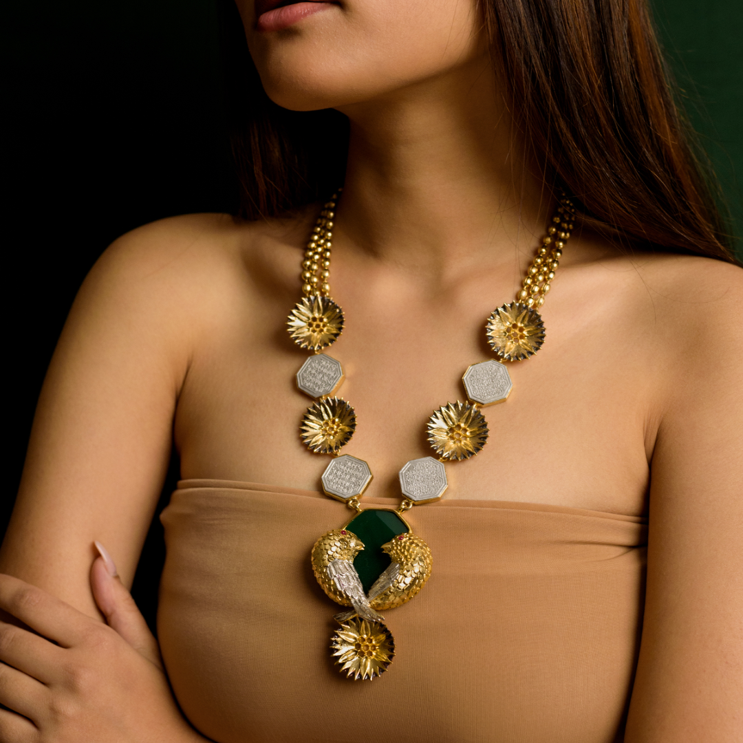 Mudra baroque neckpiece