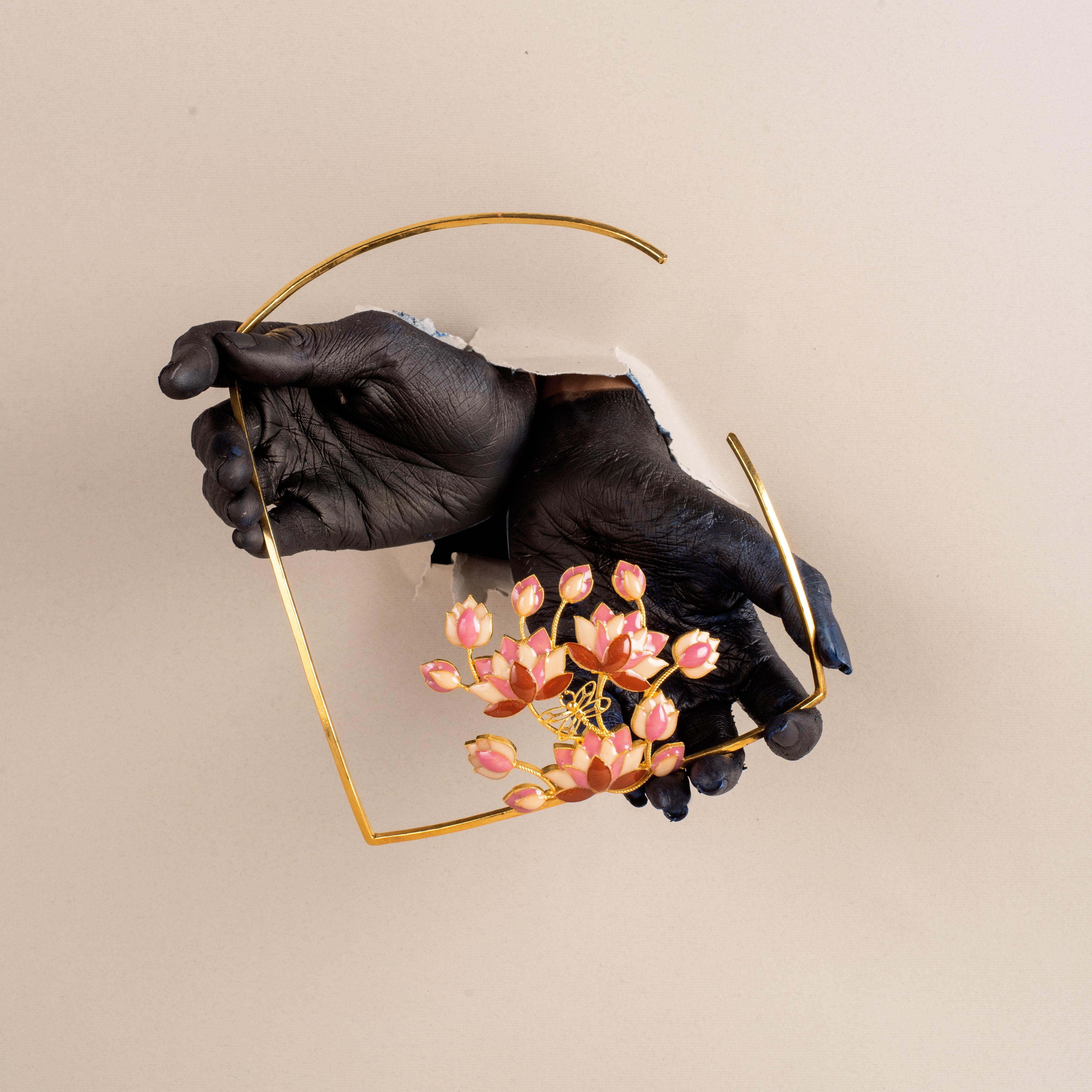 The enchanted floweret choker