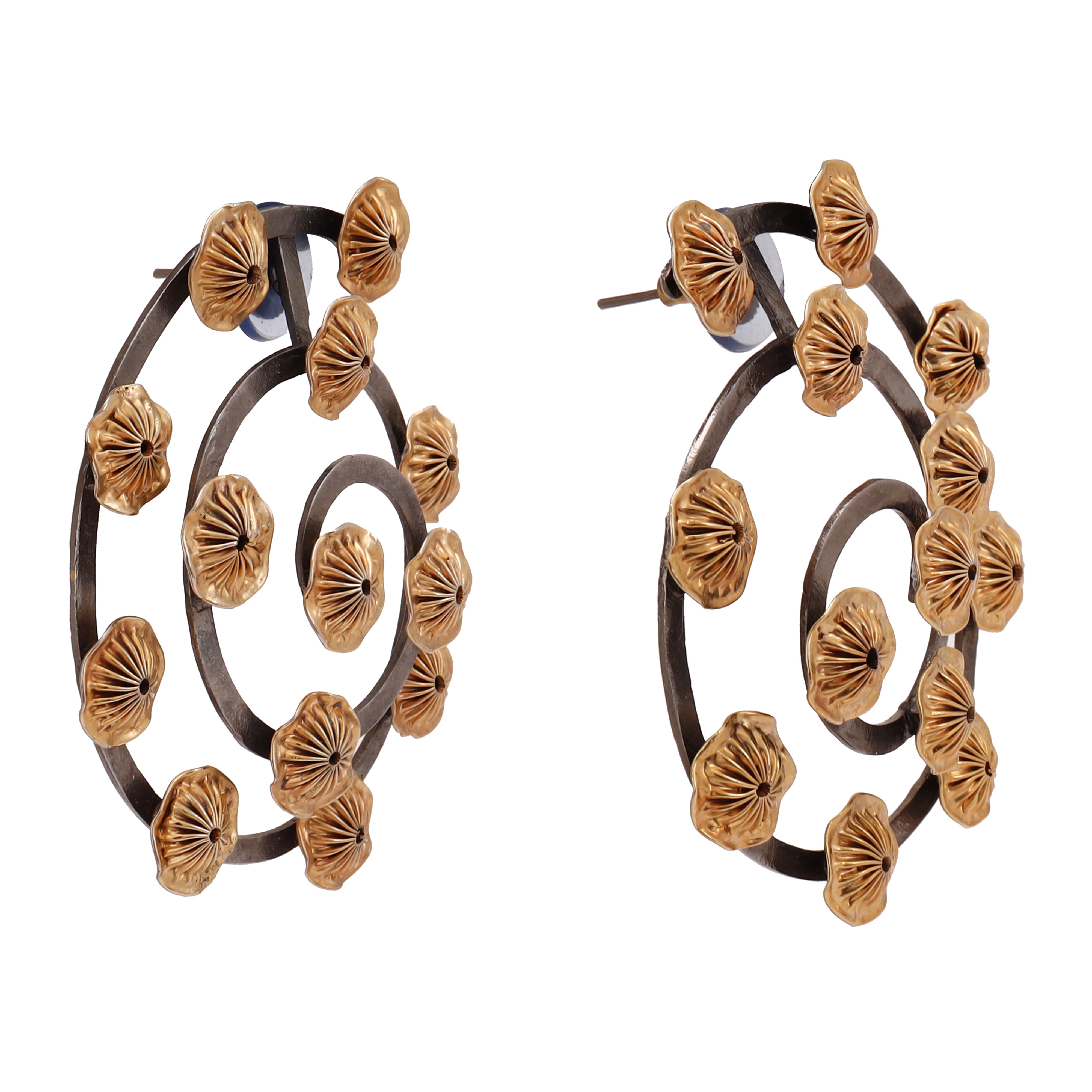 Oyster gold shell earrings
