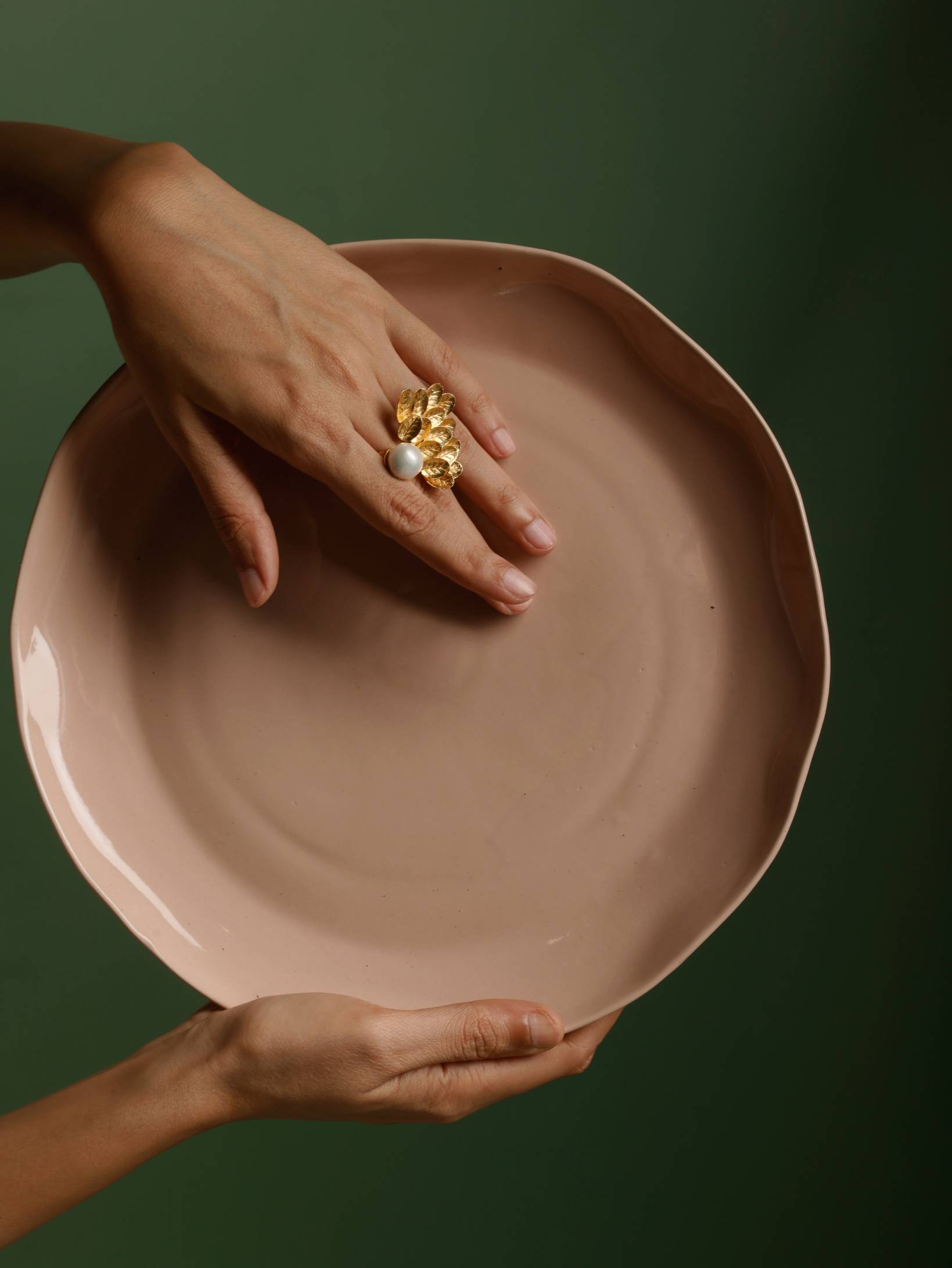 Baroque beauty gold ring