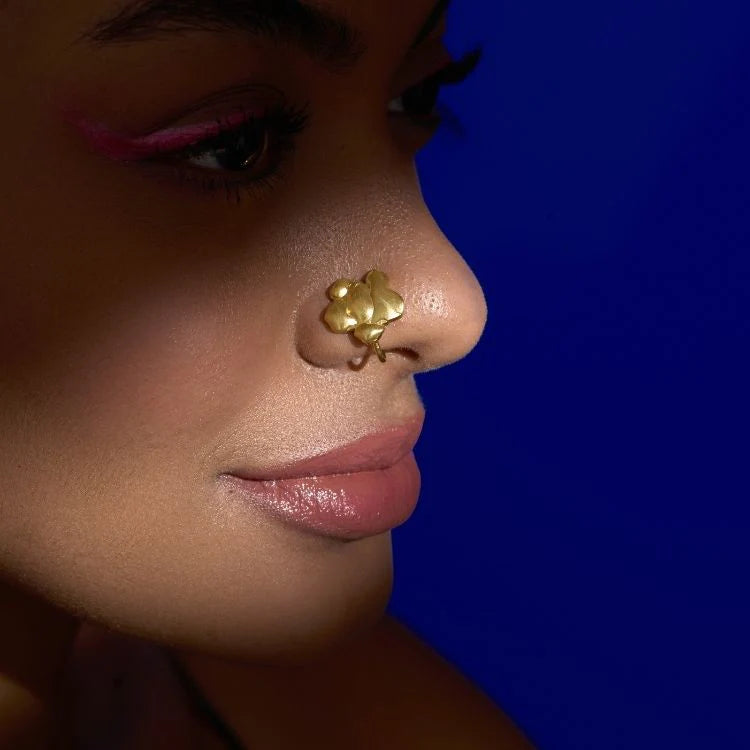 Poppy Nose Pin