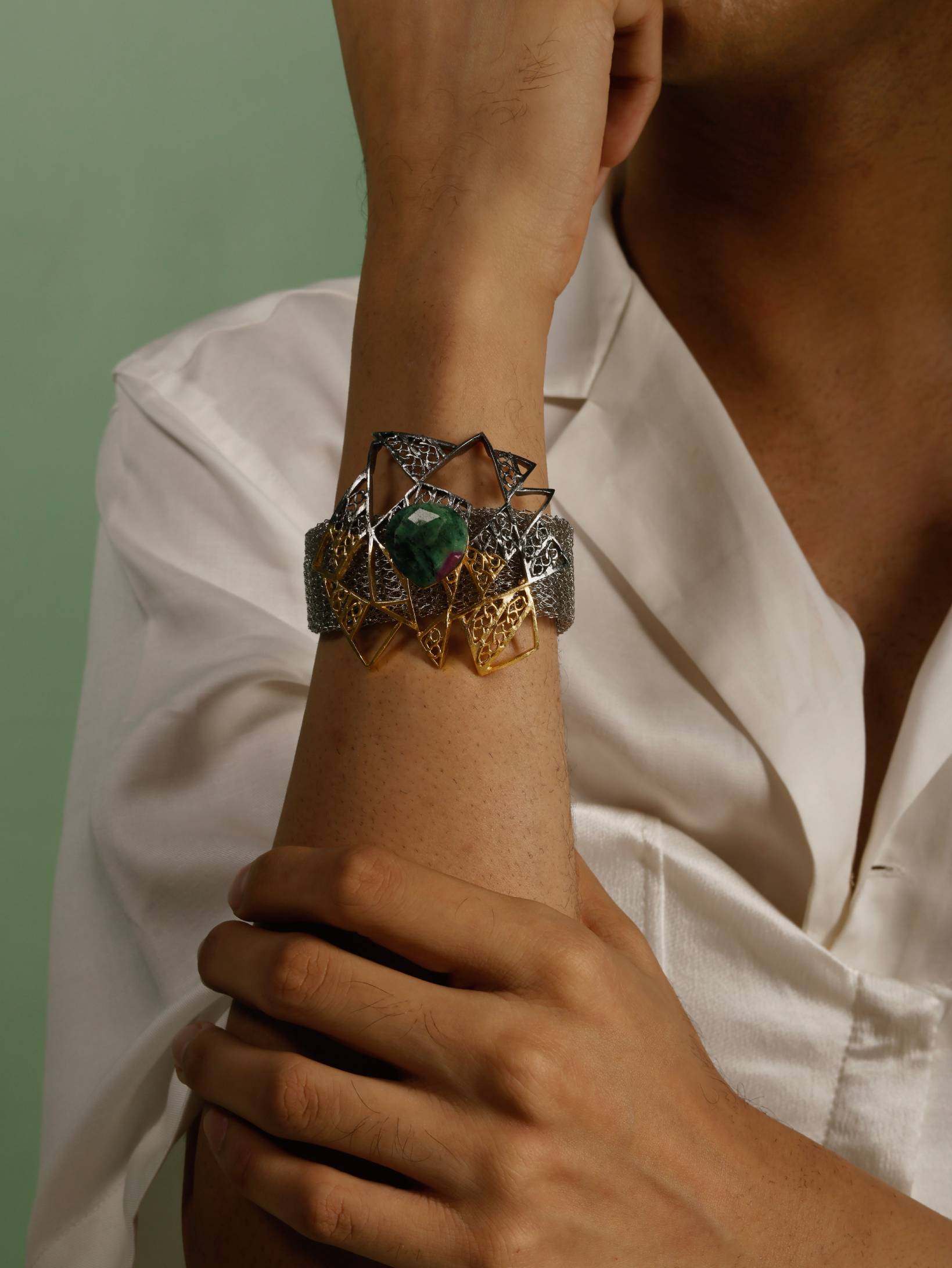 Ravishing royale bracelet