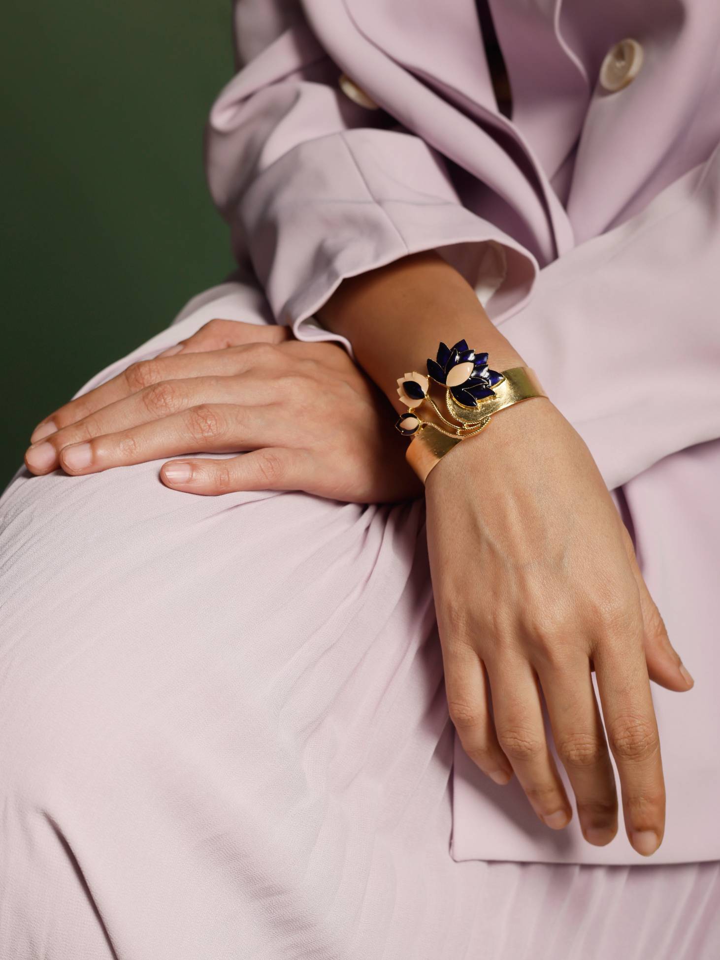 Midnight blue blume bracelet