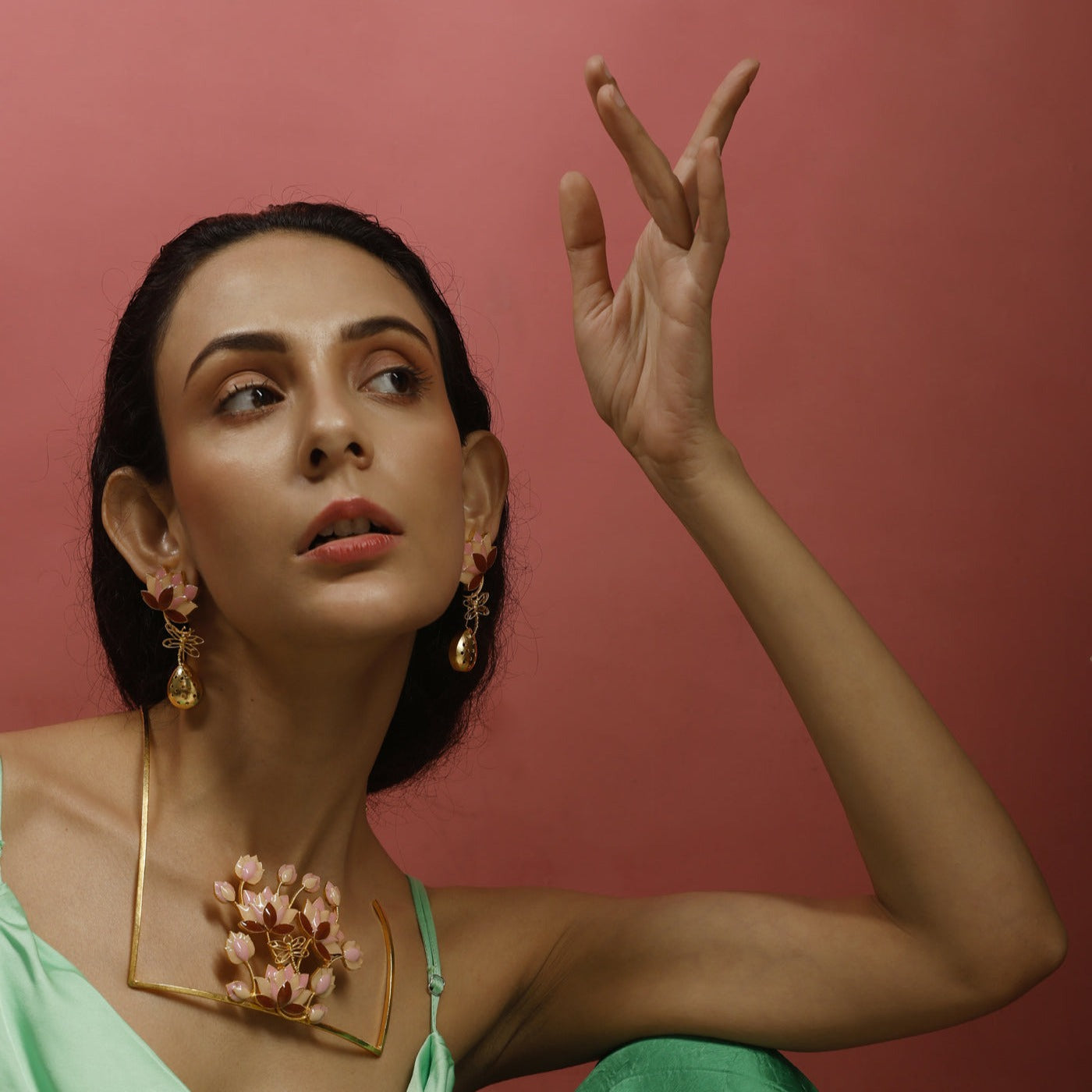 Statera blume earrings