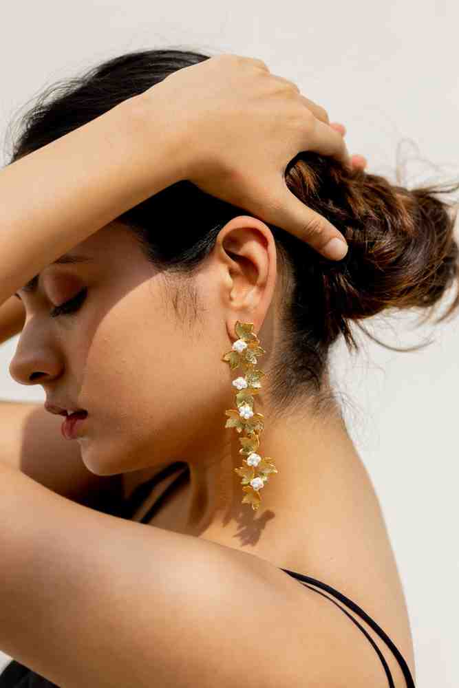Petal danglers