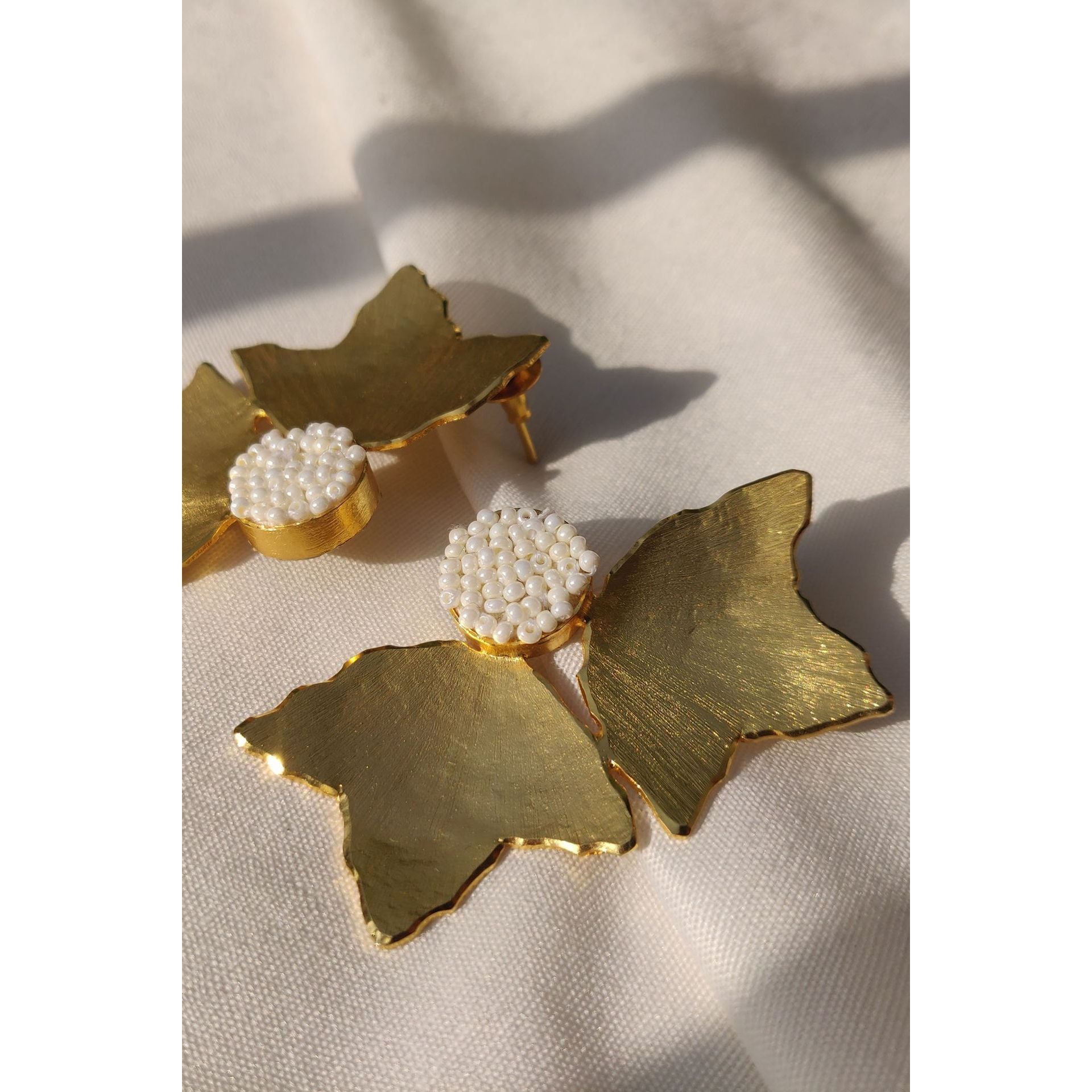 Petal studs