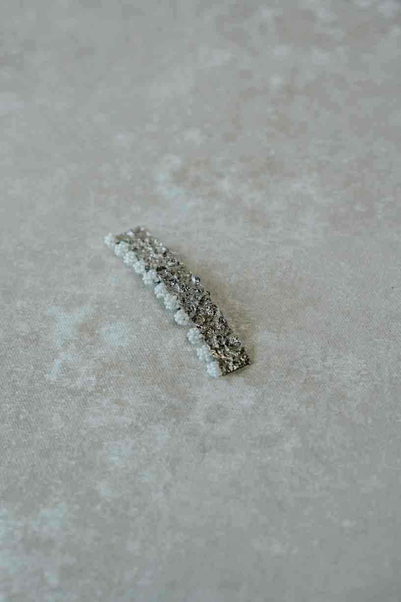 Roop hair pin