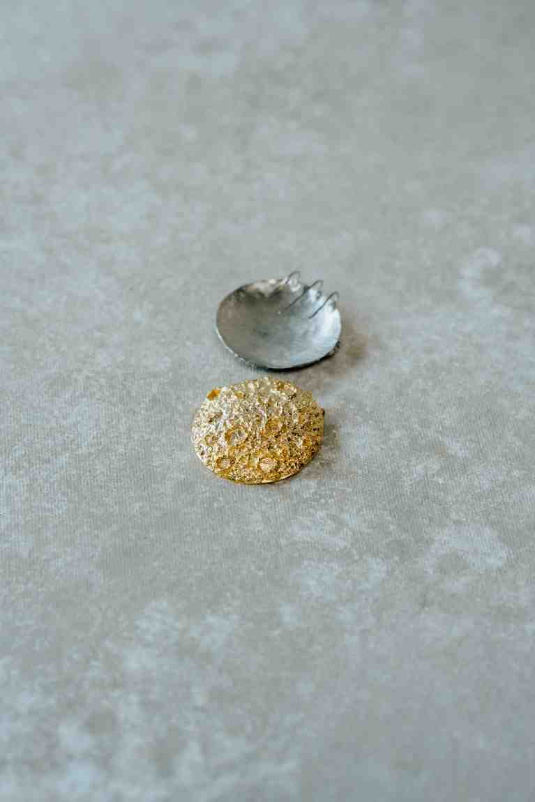 Urja hair pin