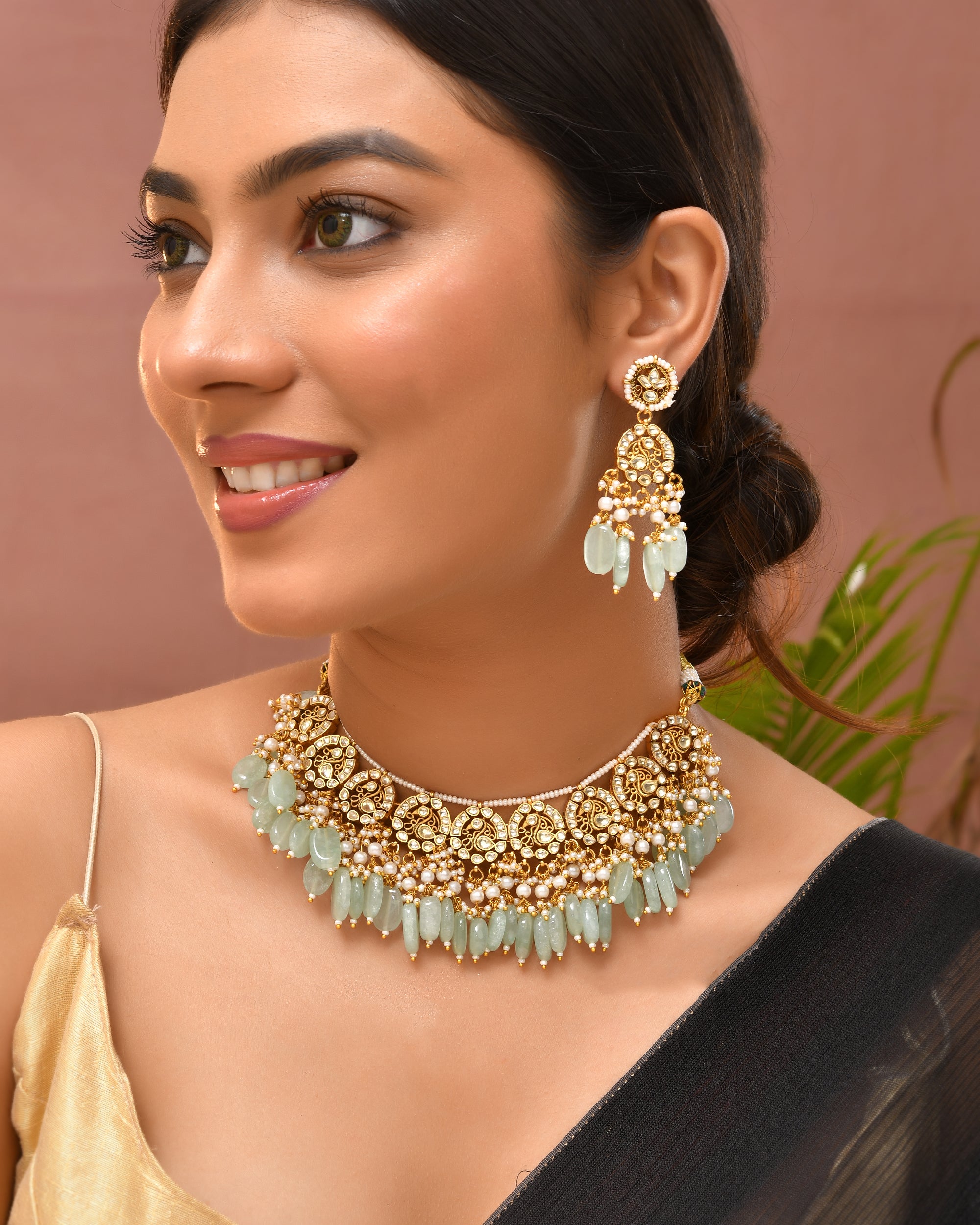 Kundan Eternal Charm Necklace Set