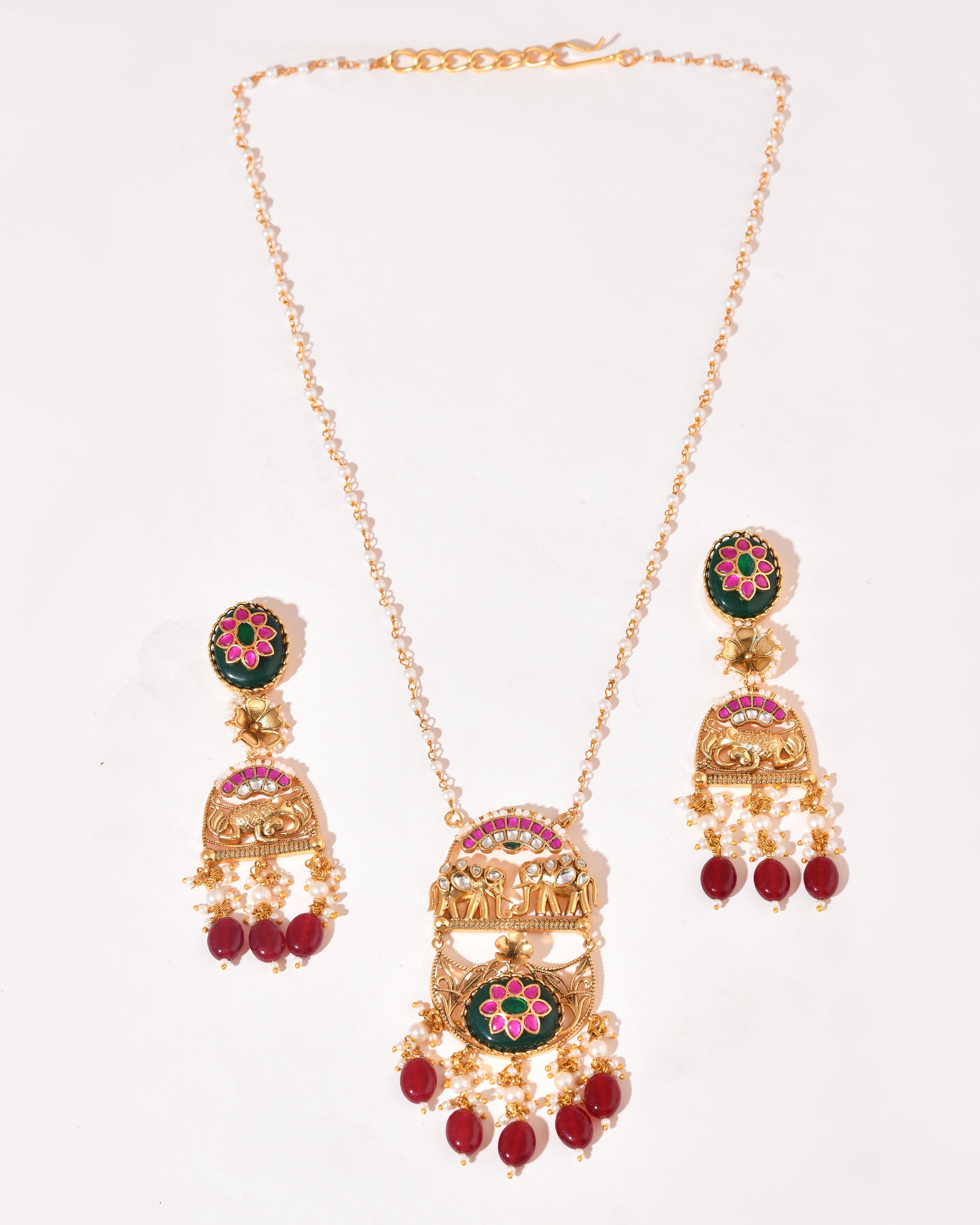 Kundan Sapphire Shine Necklace Set