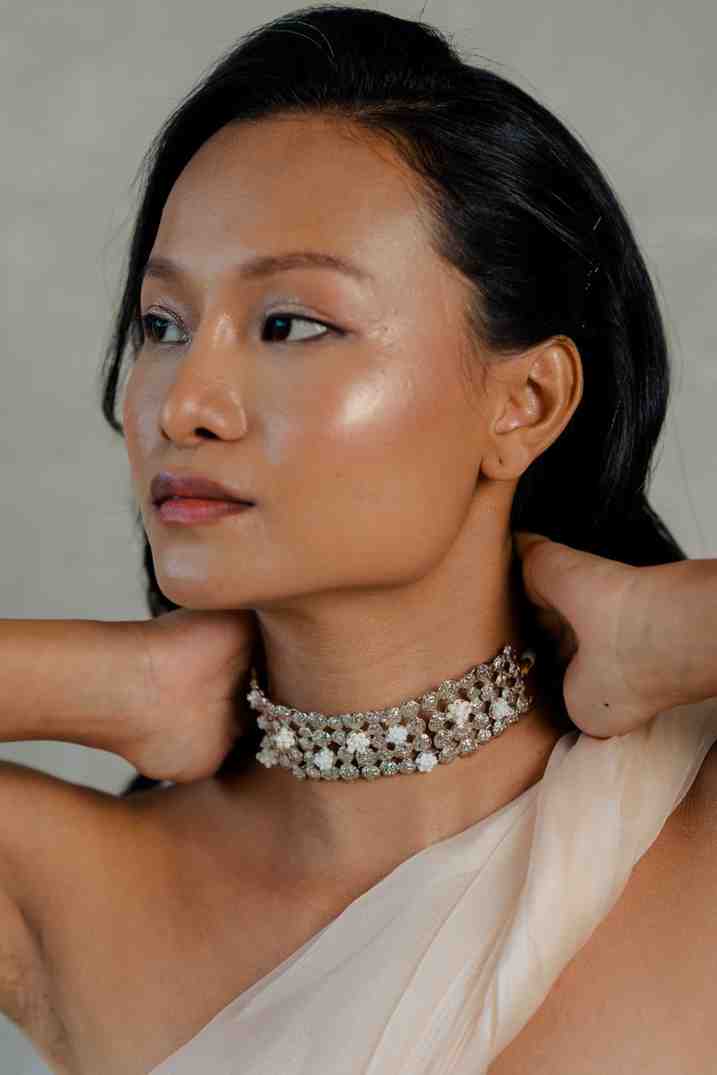 Noor choker