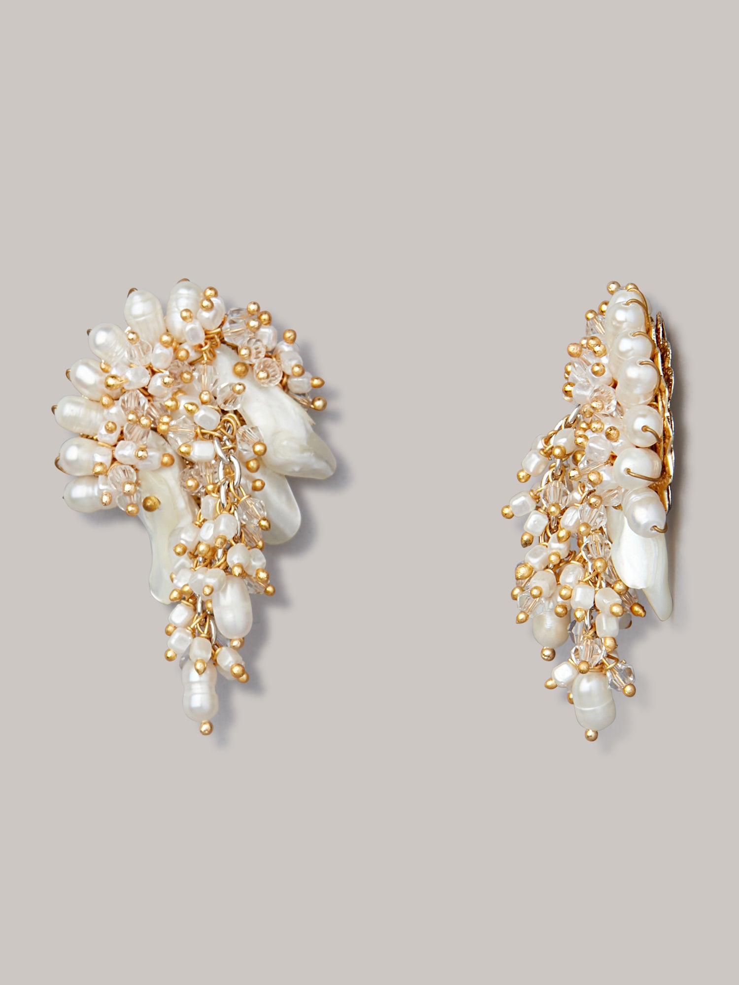Versatile off-white pearl earrings