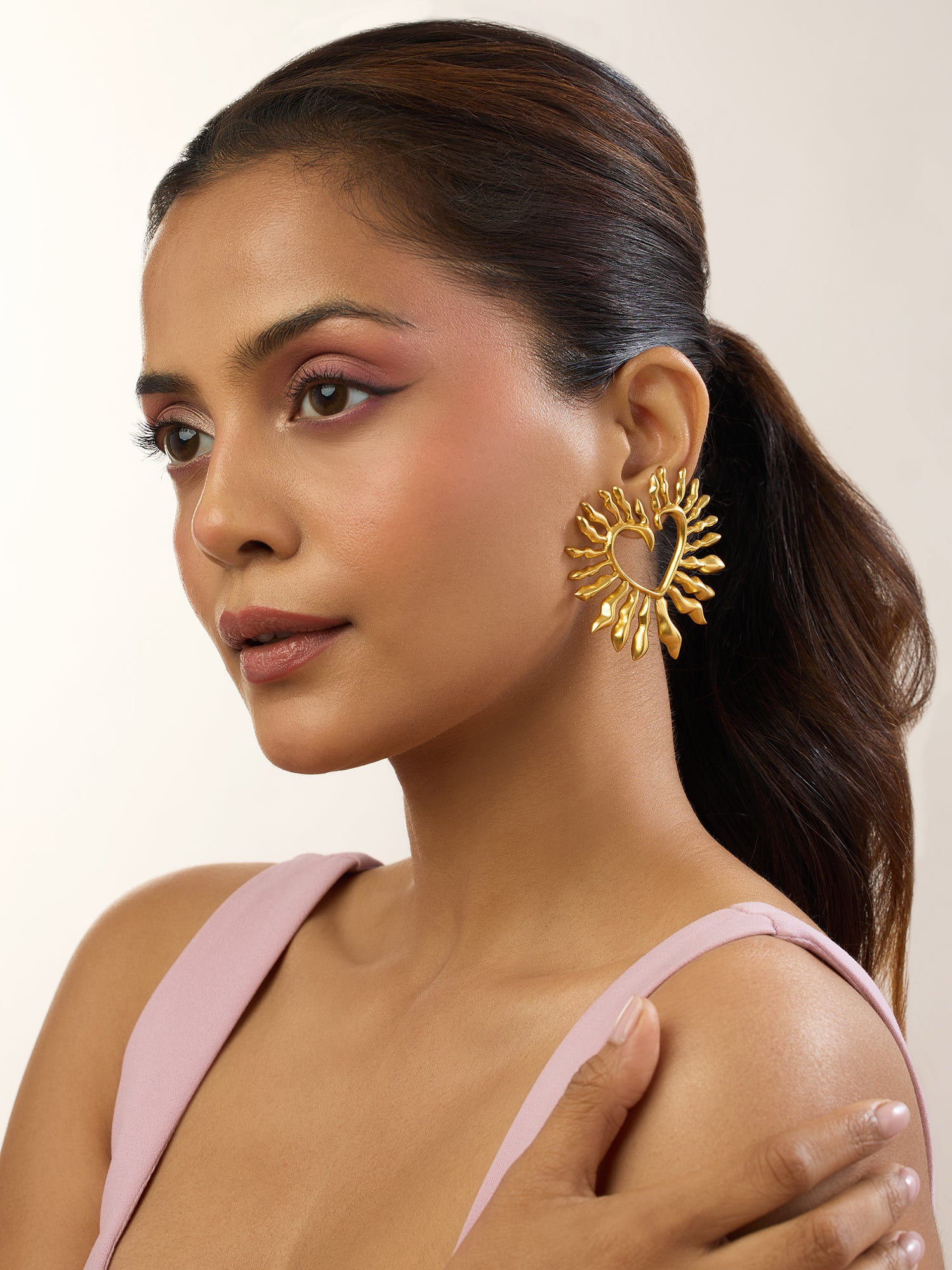 Amour Heart Gold Earrings