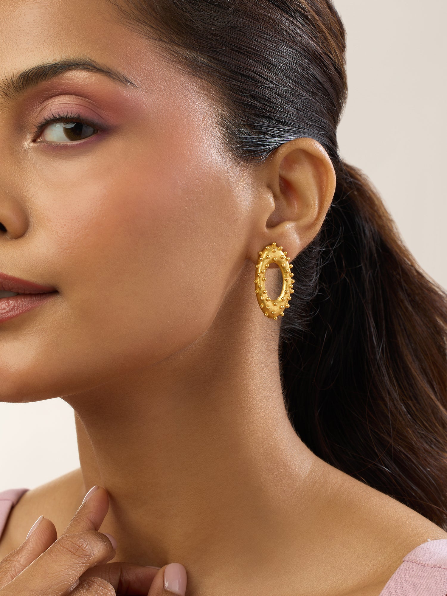 Vine Oval studs