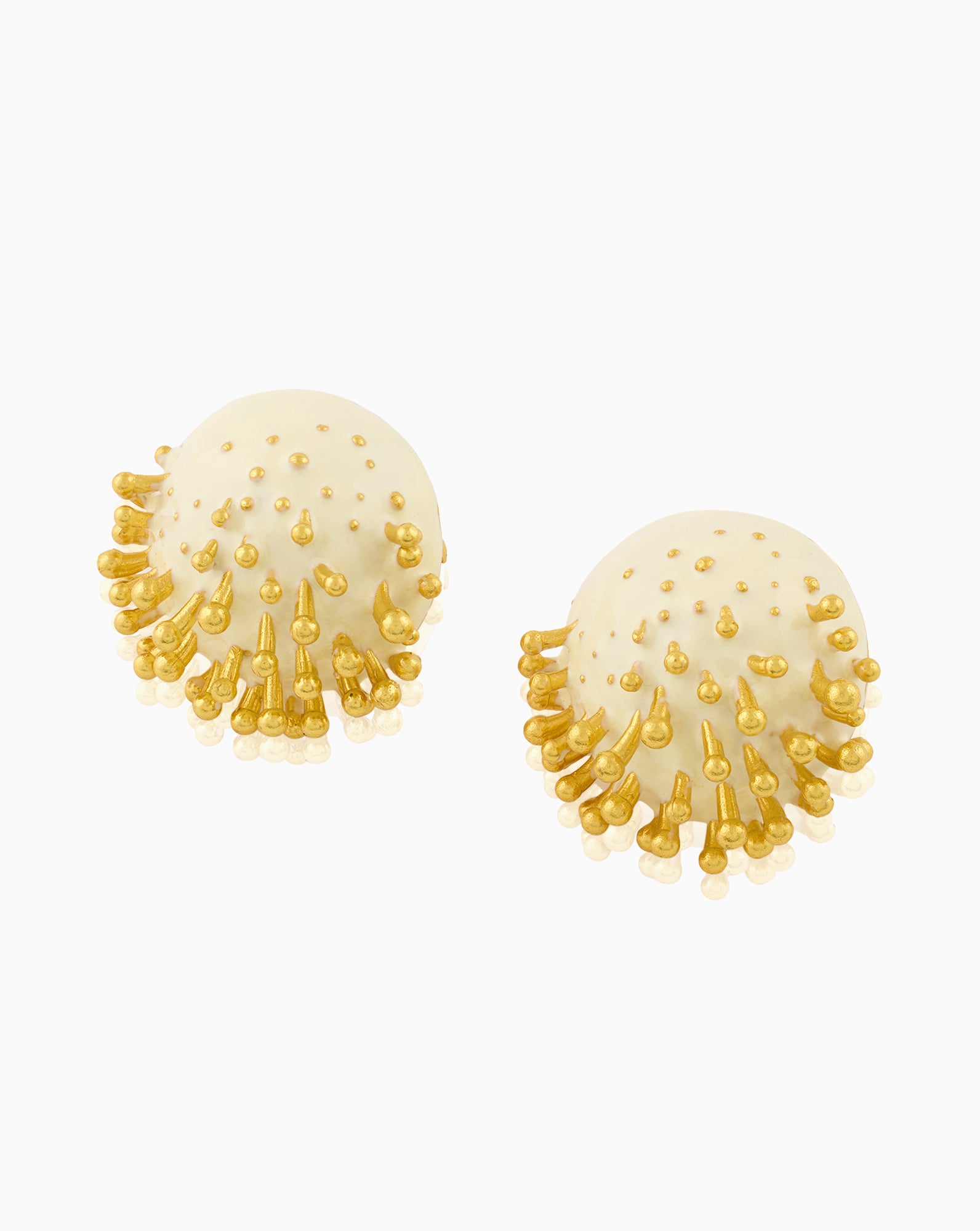 Vine Round Studs (White)