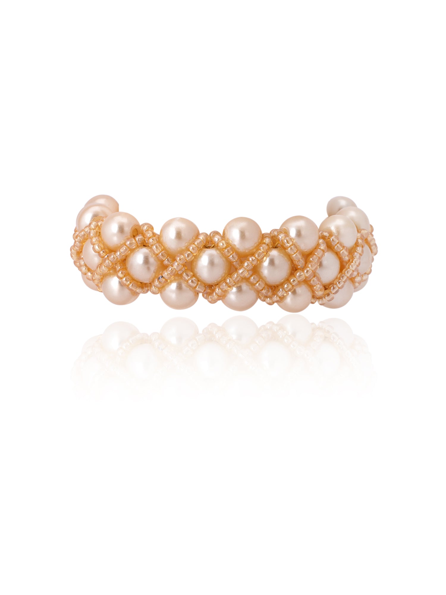 Helmi pearl bracelet peach
