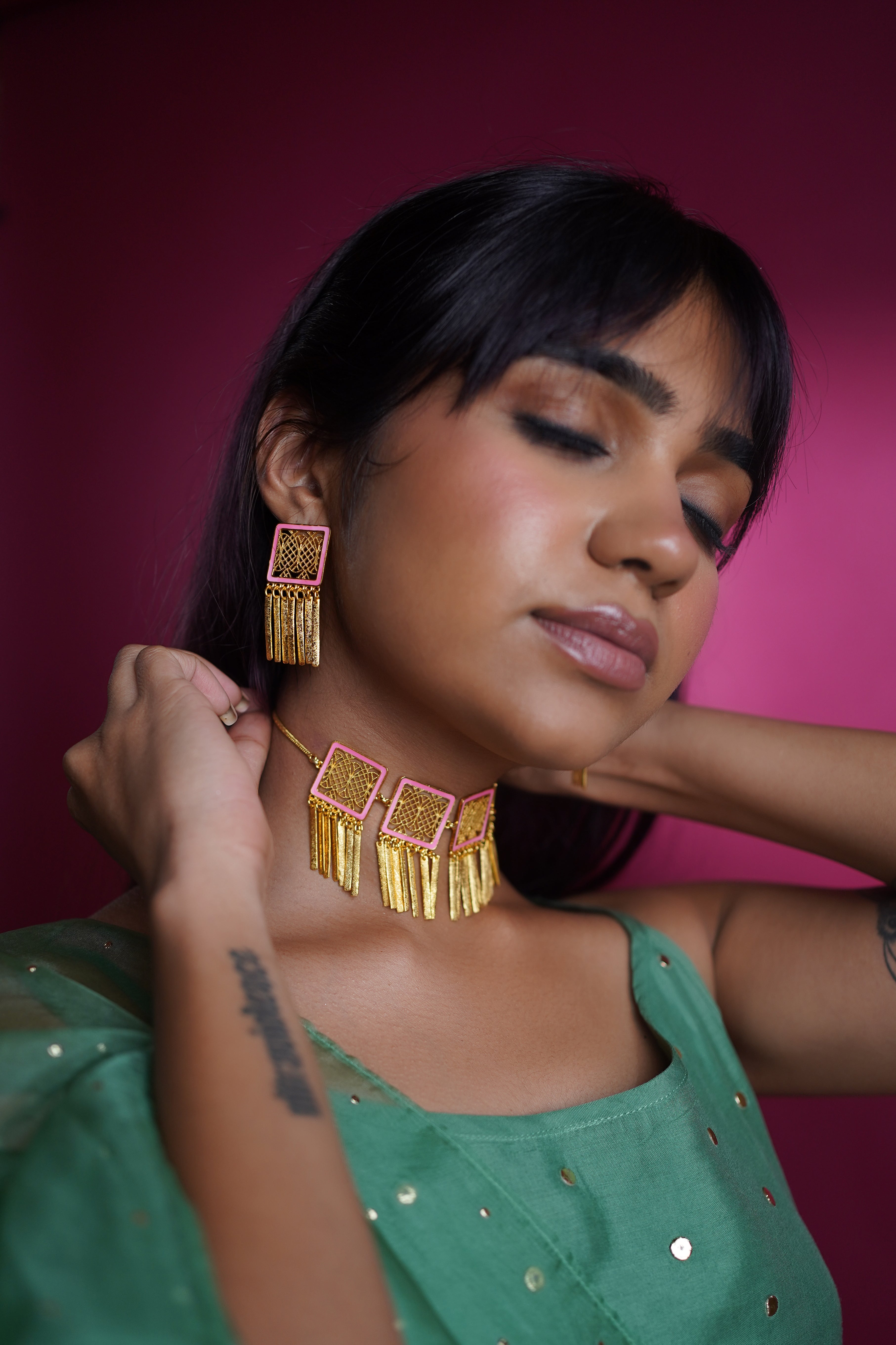 Alhmabra choker set