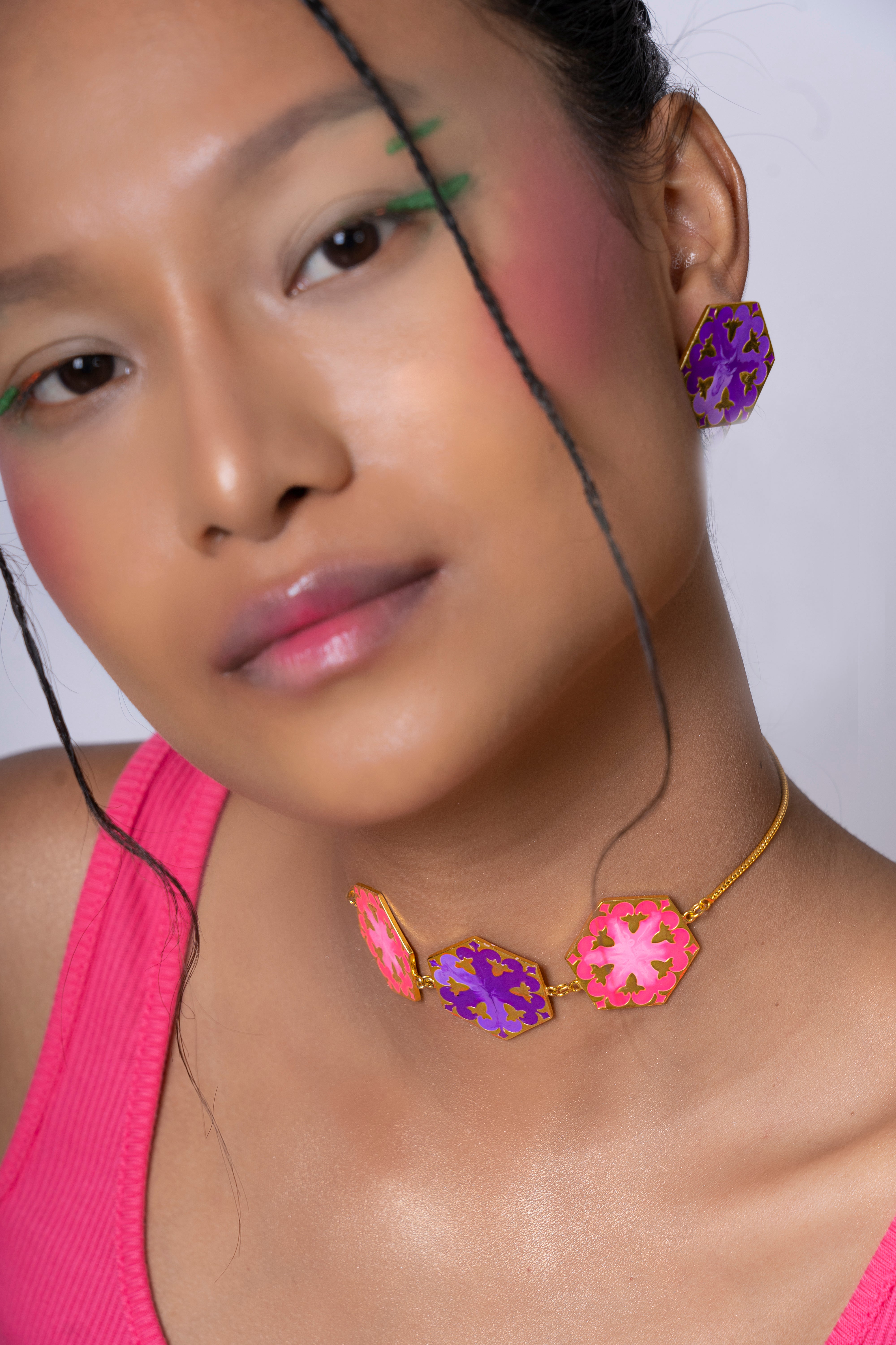 Arabesque choker set