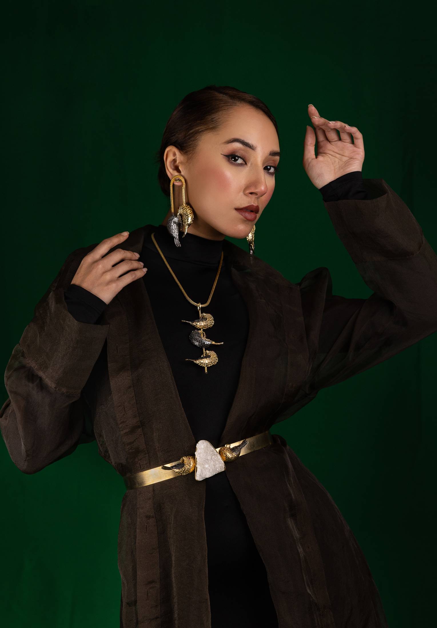 Equilibrium ethos pendant gold
