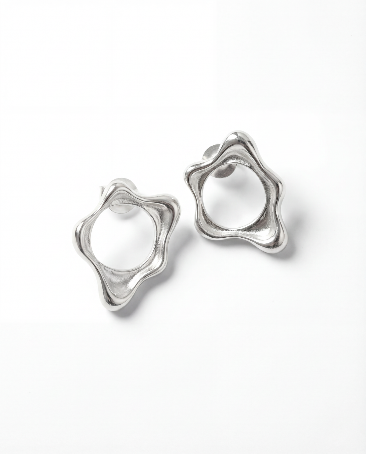Fluid mini earrings (silver)