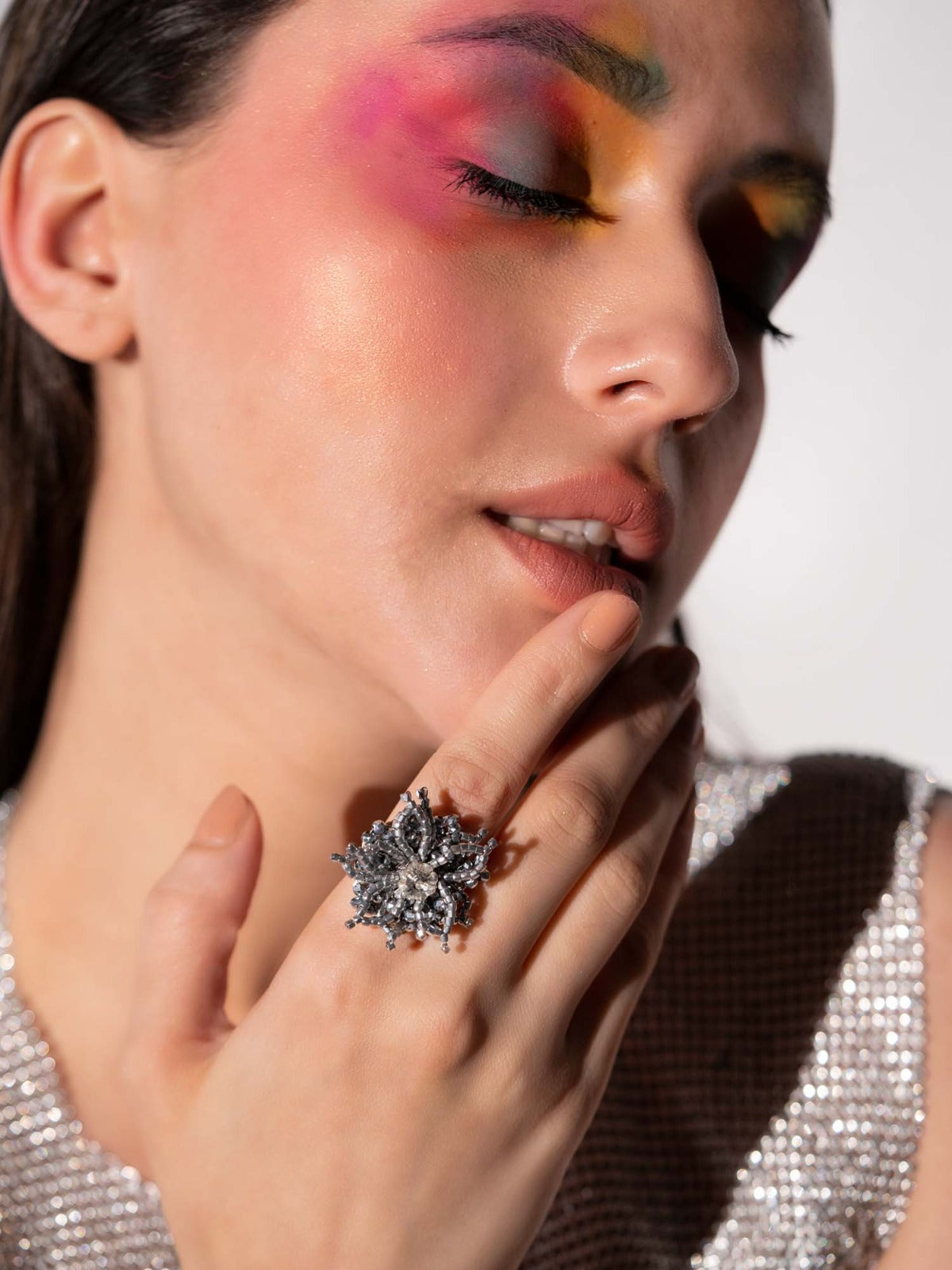 Urban chic finger ring