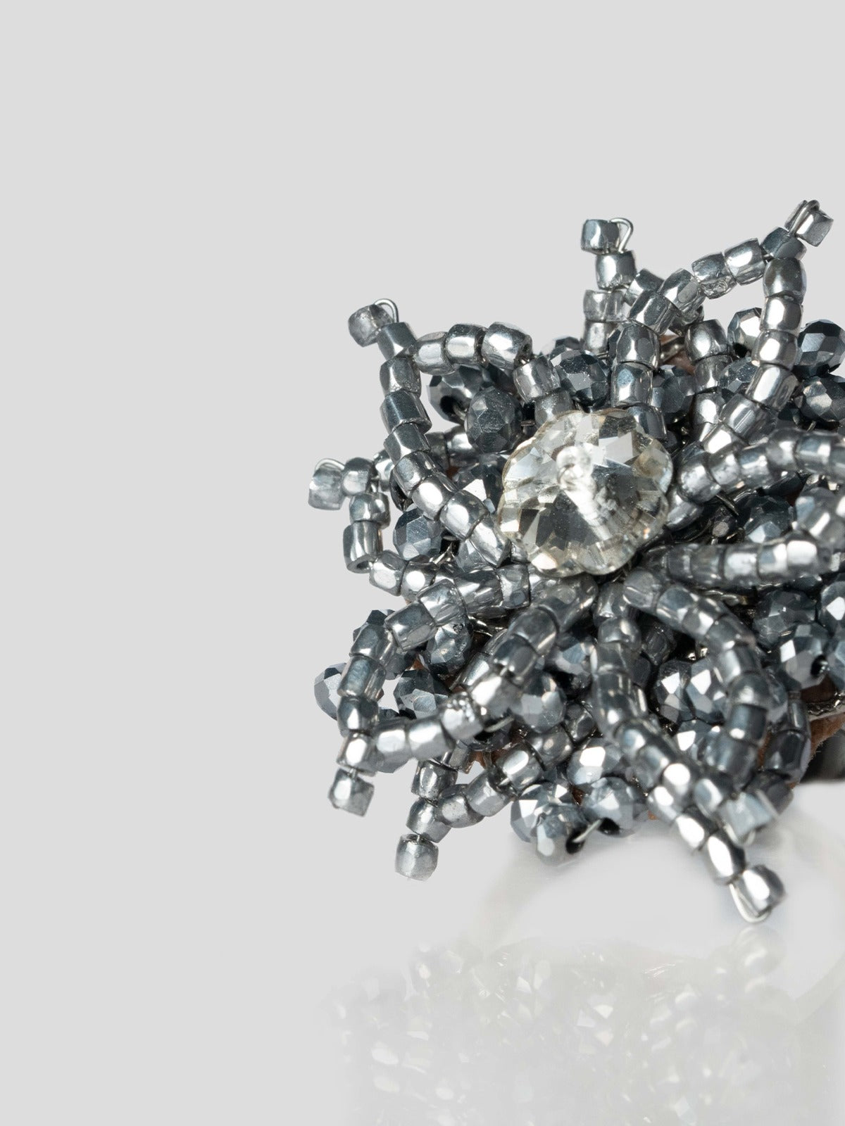 Urban chic finger ring