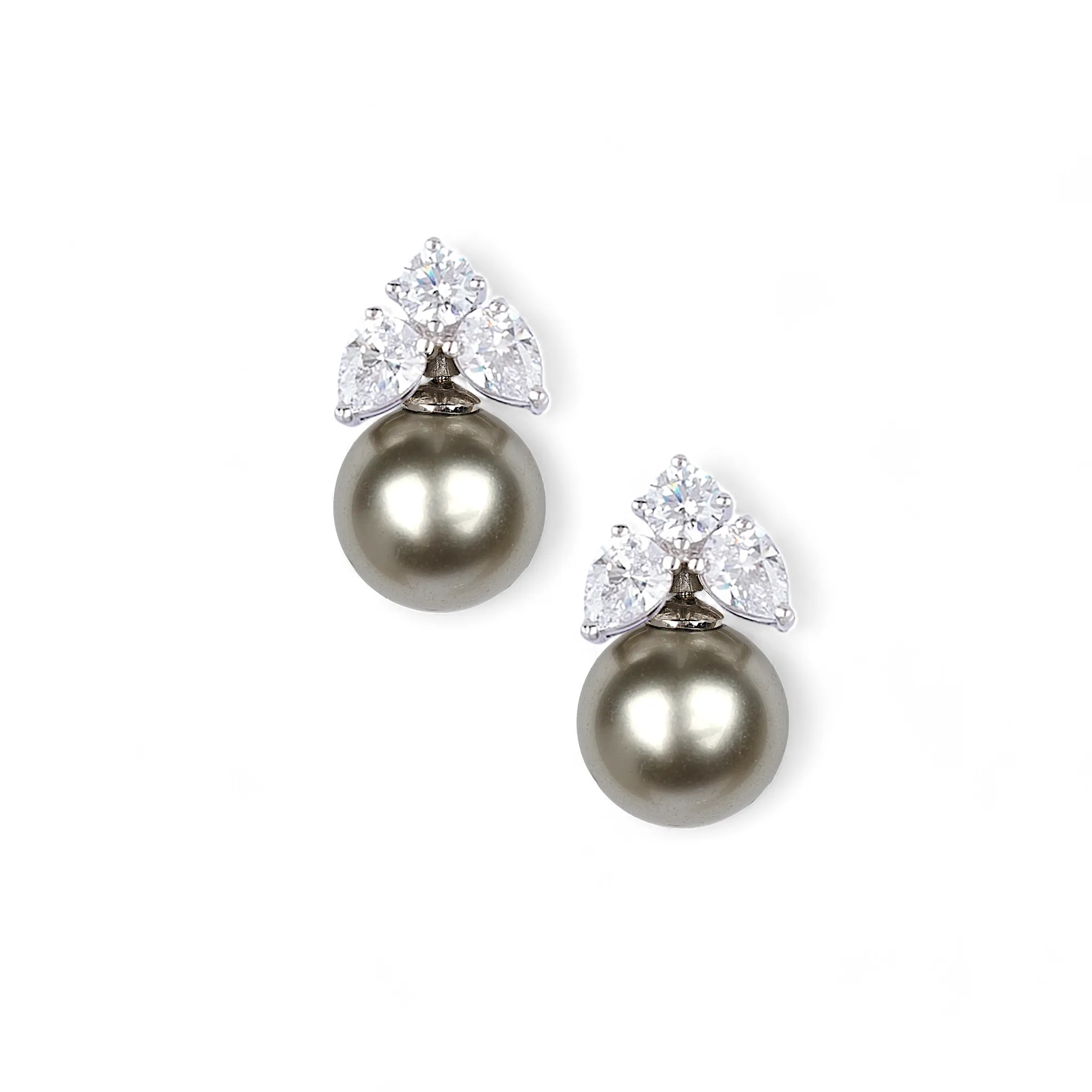 Timeless Pearl Silver Earrings